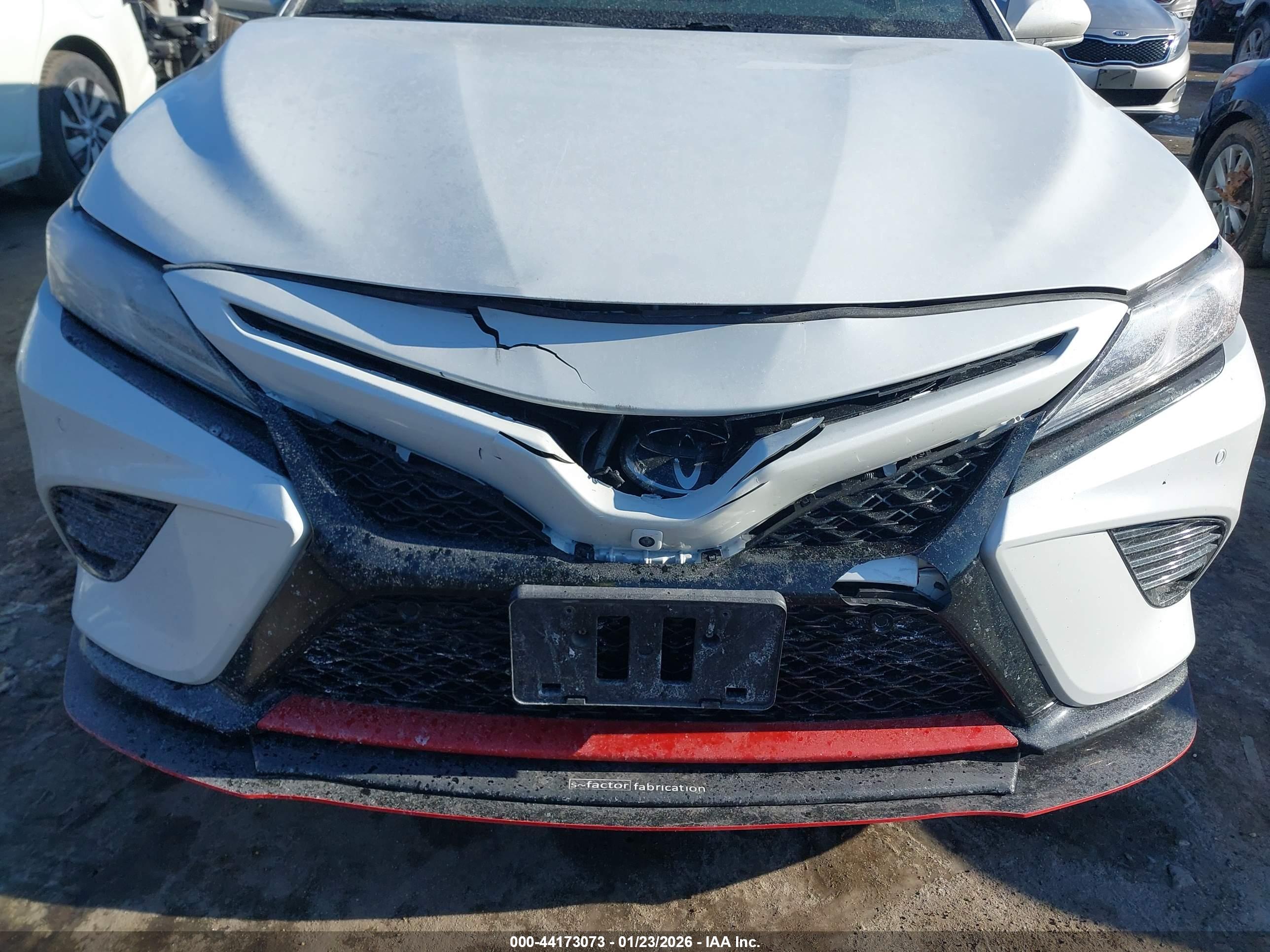 TOYOTA CAMRY image 6