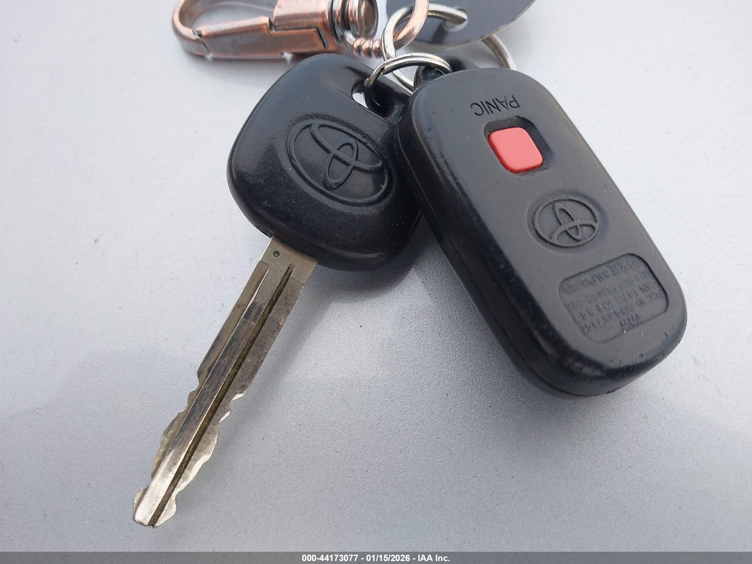 TOYOTA MATRIX image 11