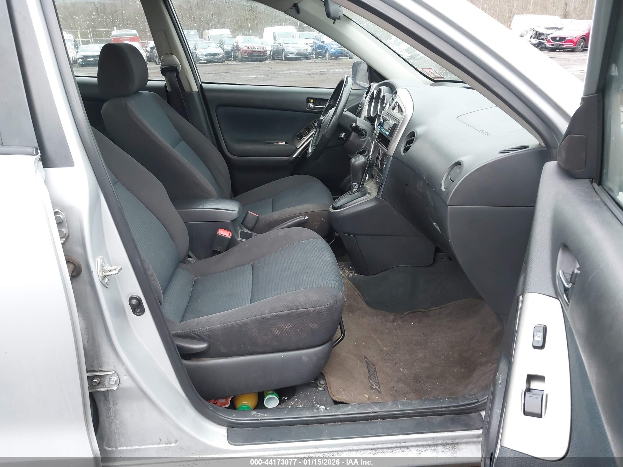 TOYOTA MATRIX image 5