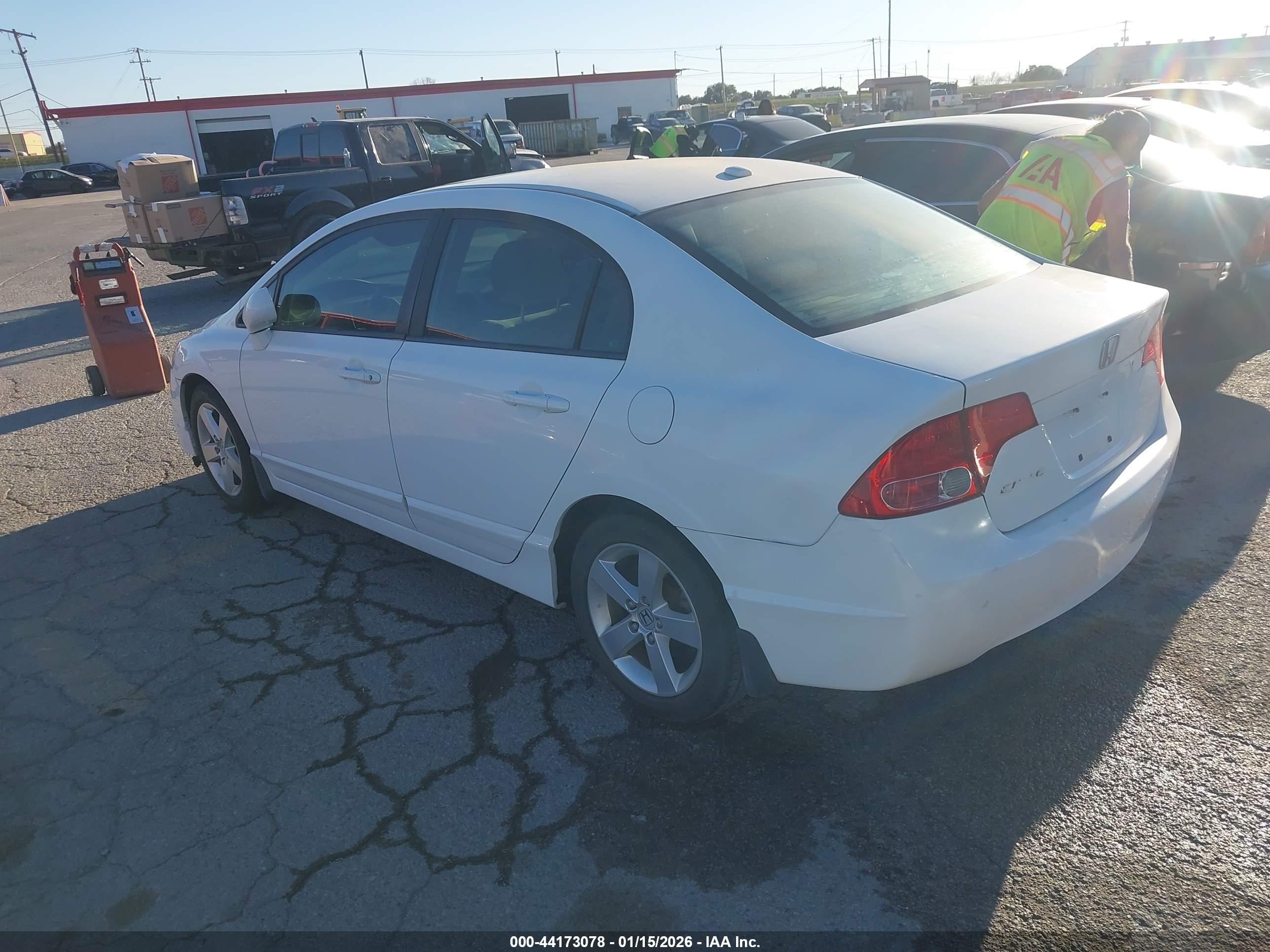 HONDA CIVIC image 3