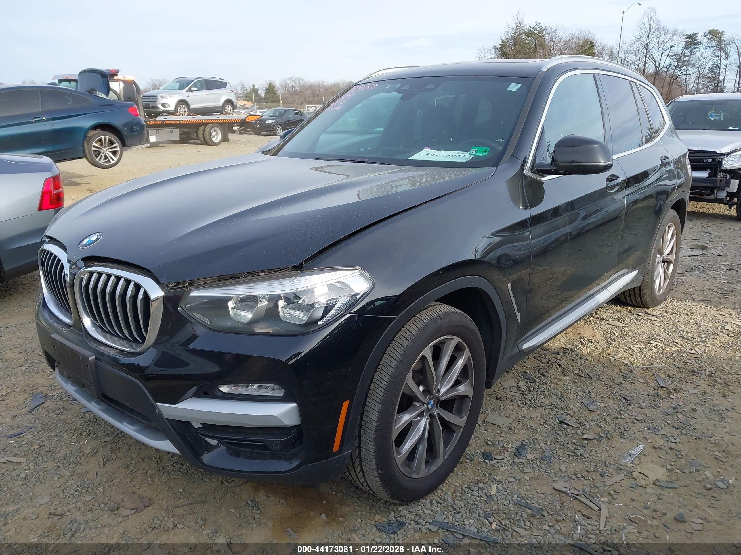 BMW X3 image 2
