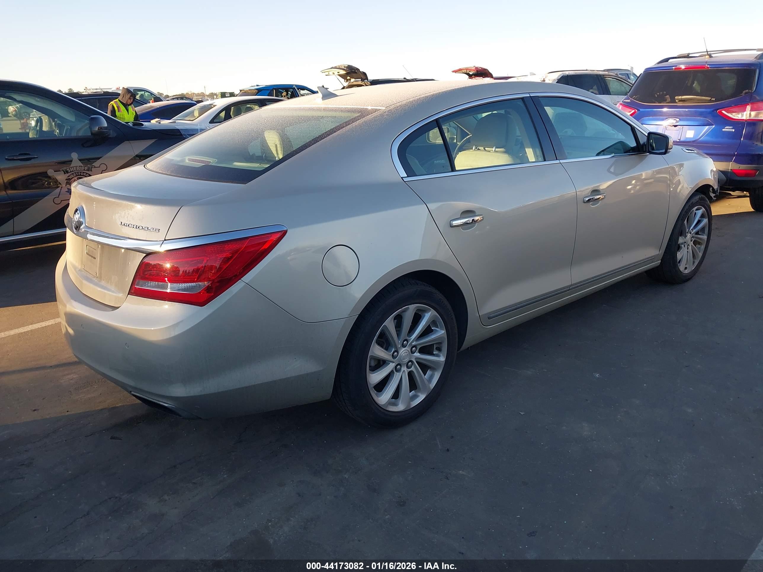 BUICK LACROSSE image 4