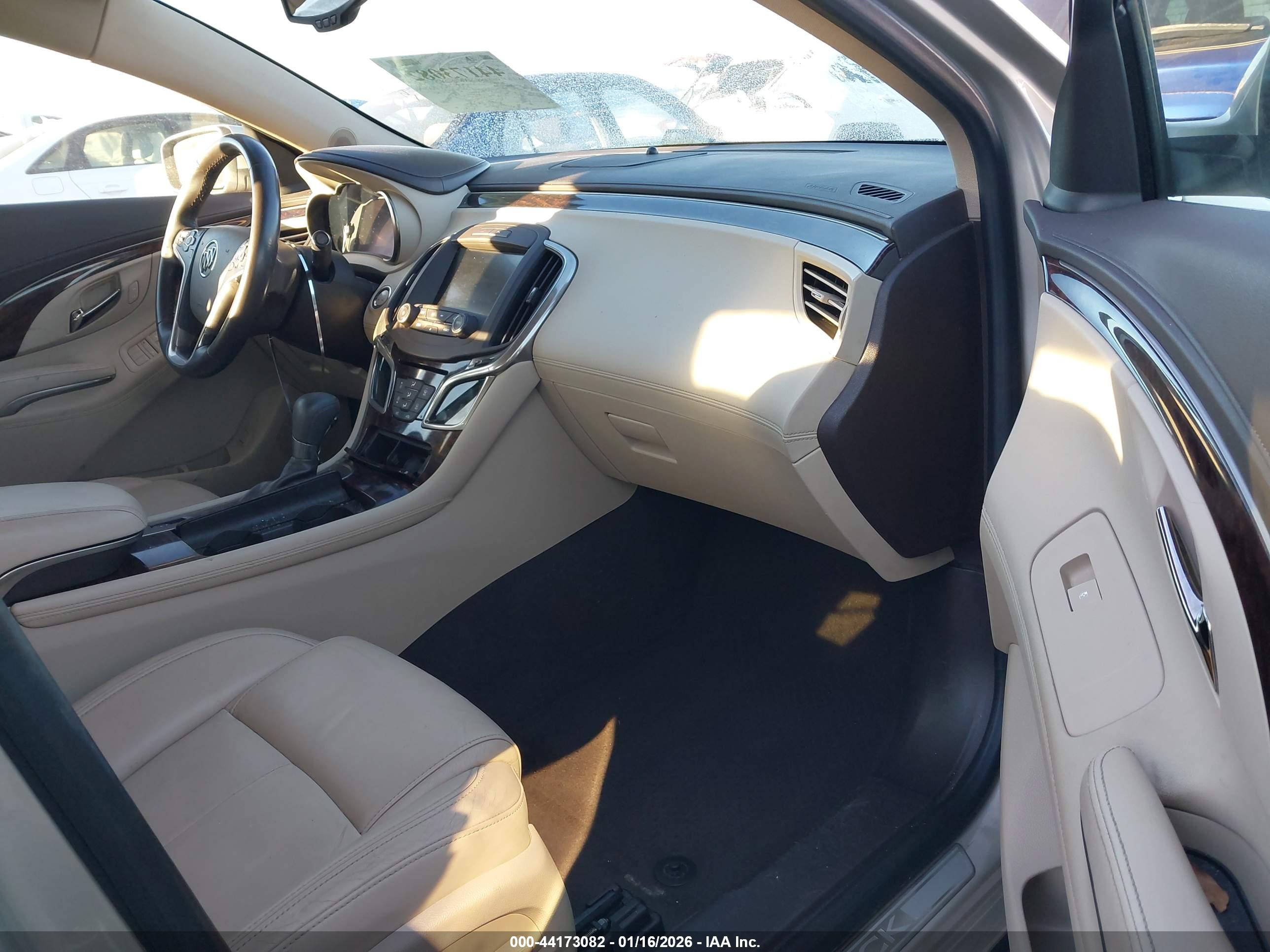 BUICK LACROSSE image 5