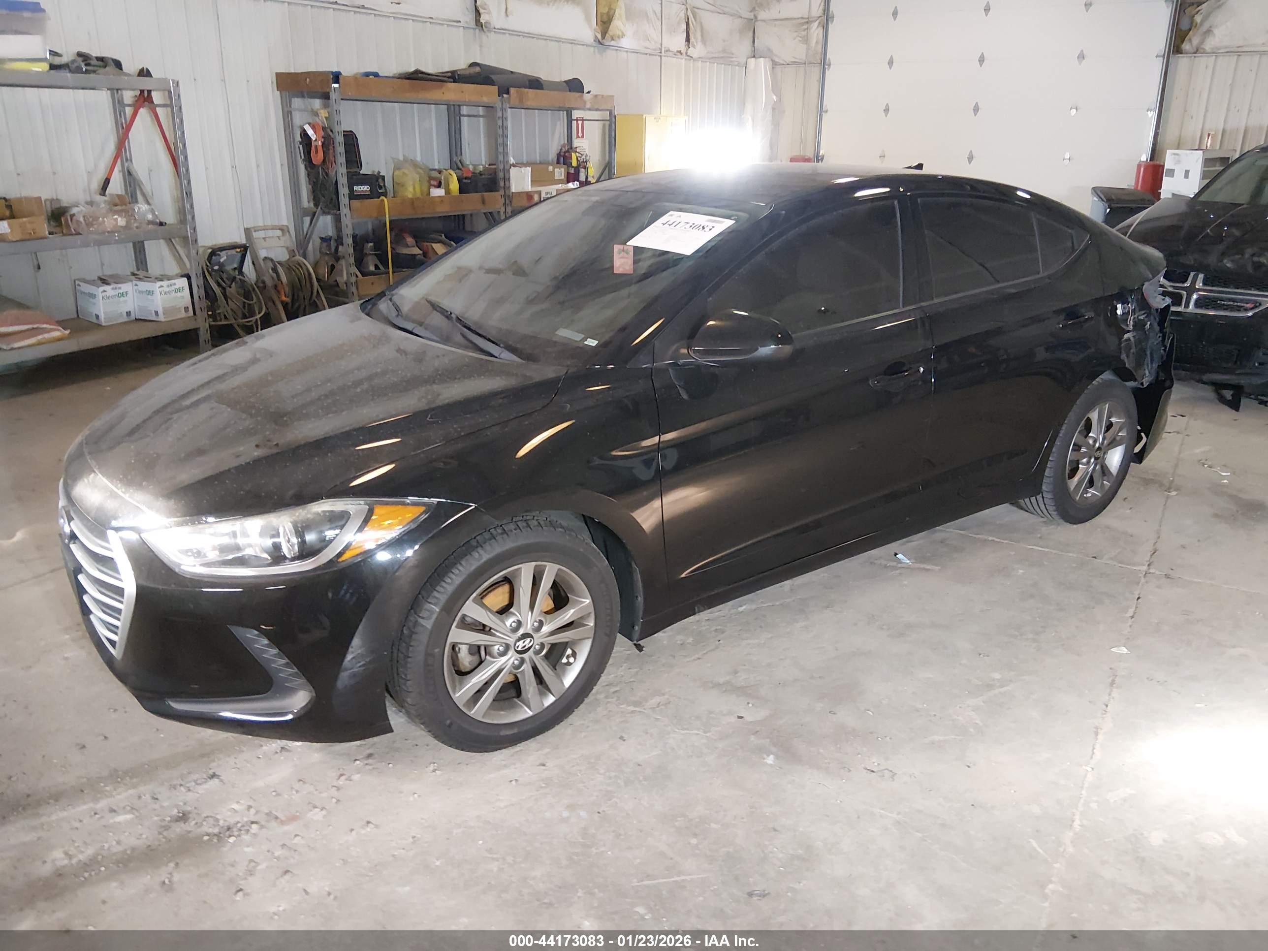 HYUNDAI ELANTRA image 2
