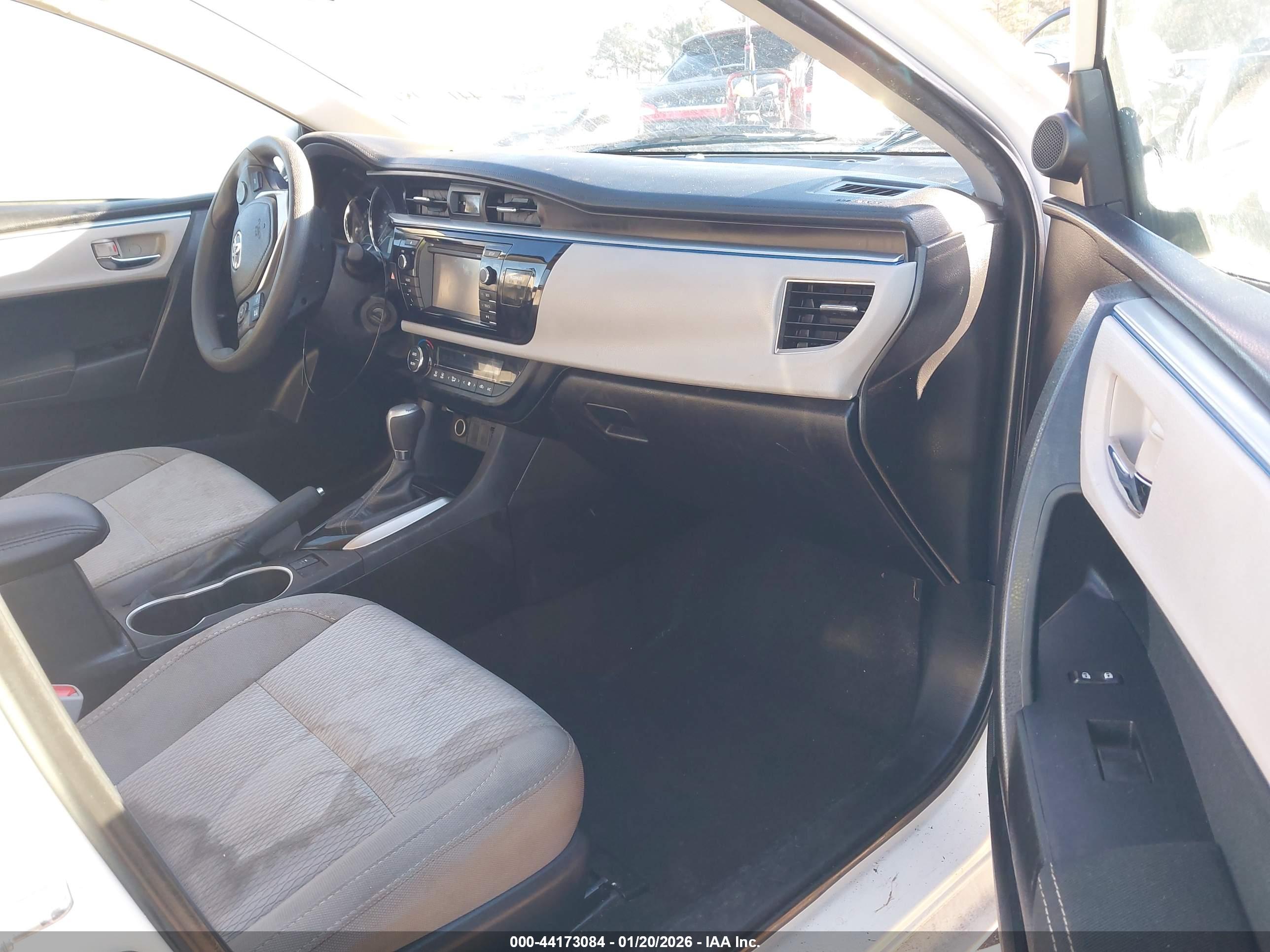 TOYOTA COROLLA image 5