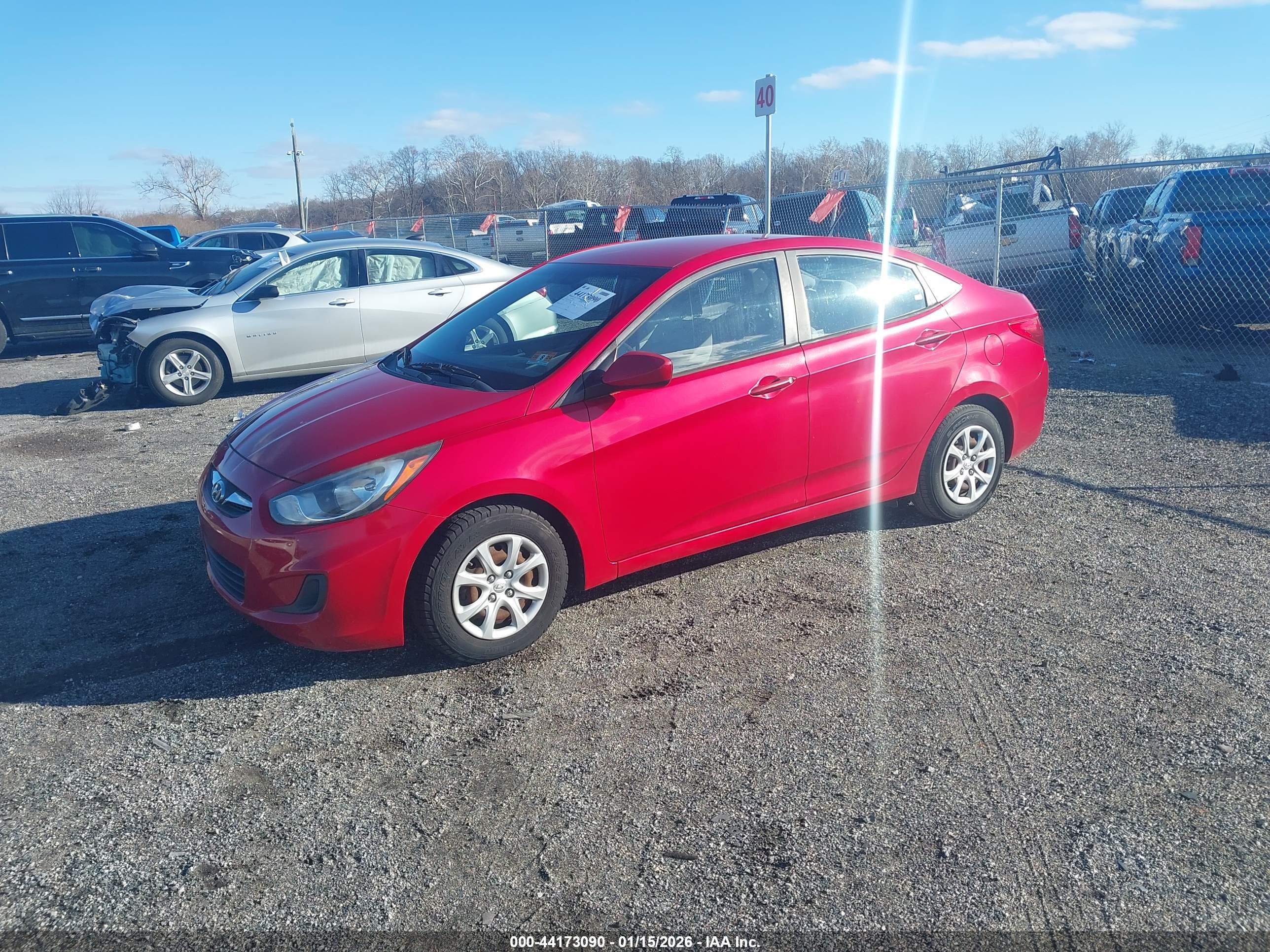 HYUNDAI ACCENT image 2