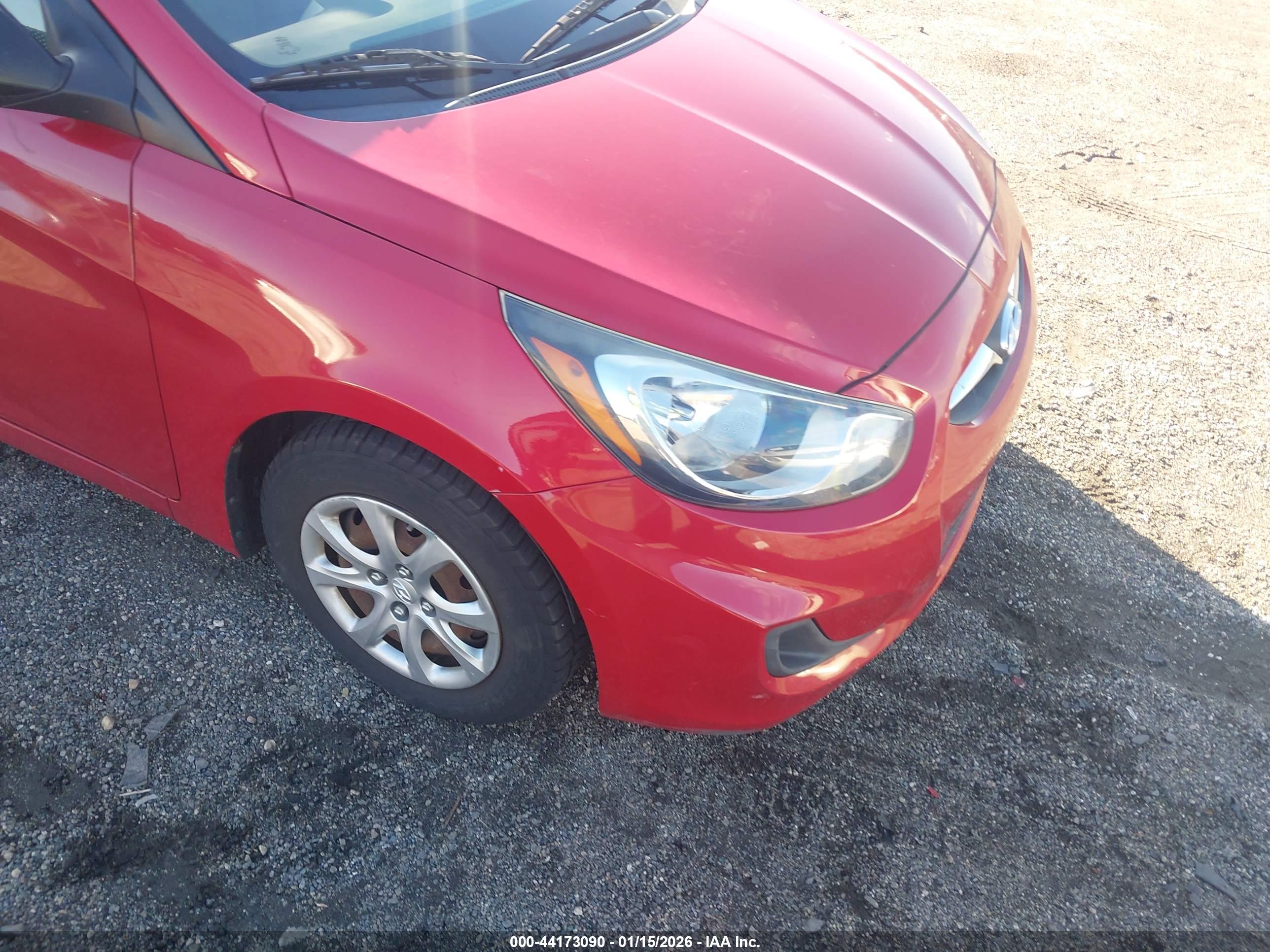 HYUNDAI ACCENT image 6