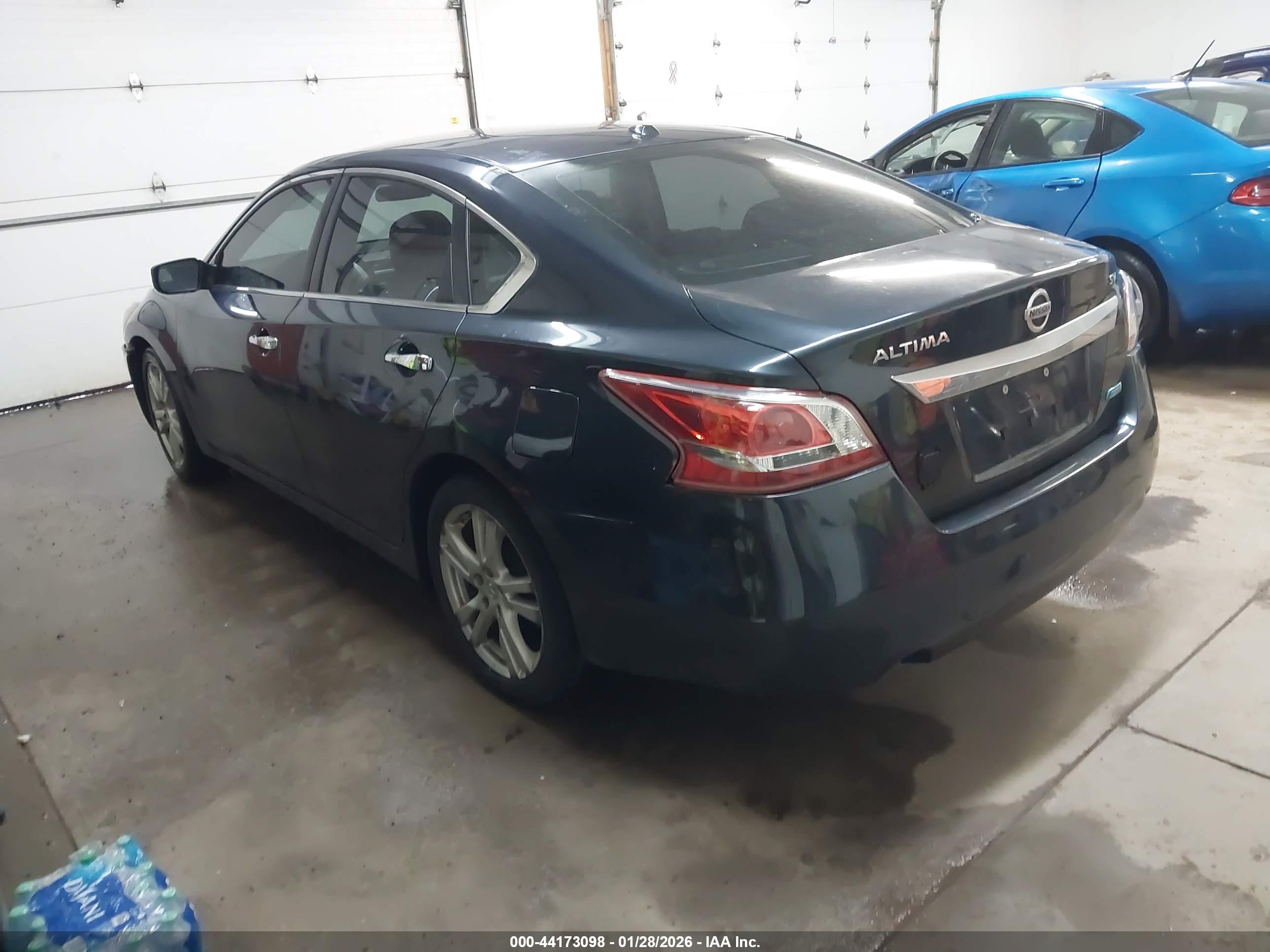 NISSAN ALTIMA image 3