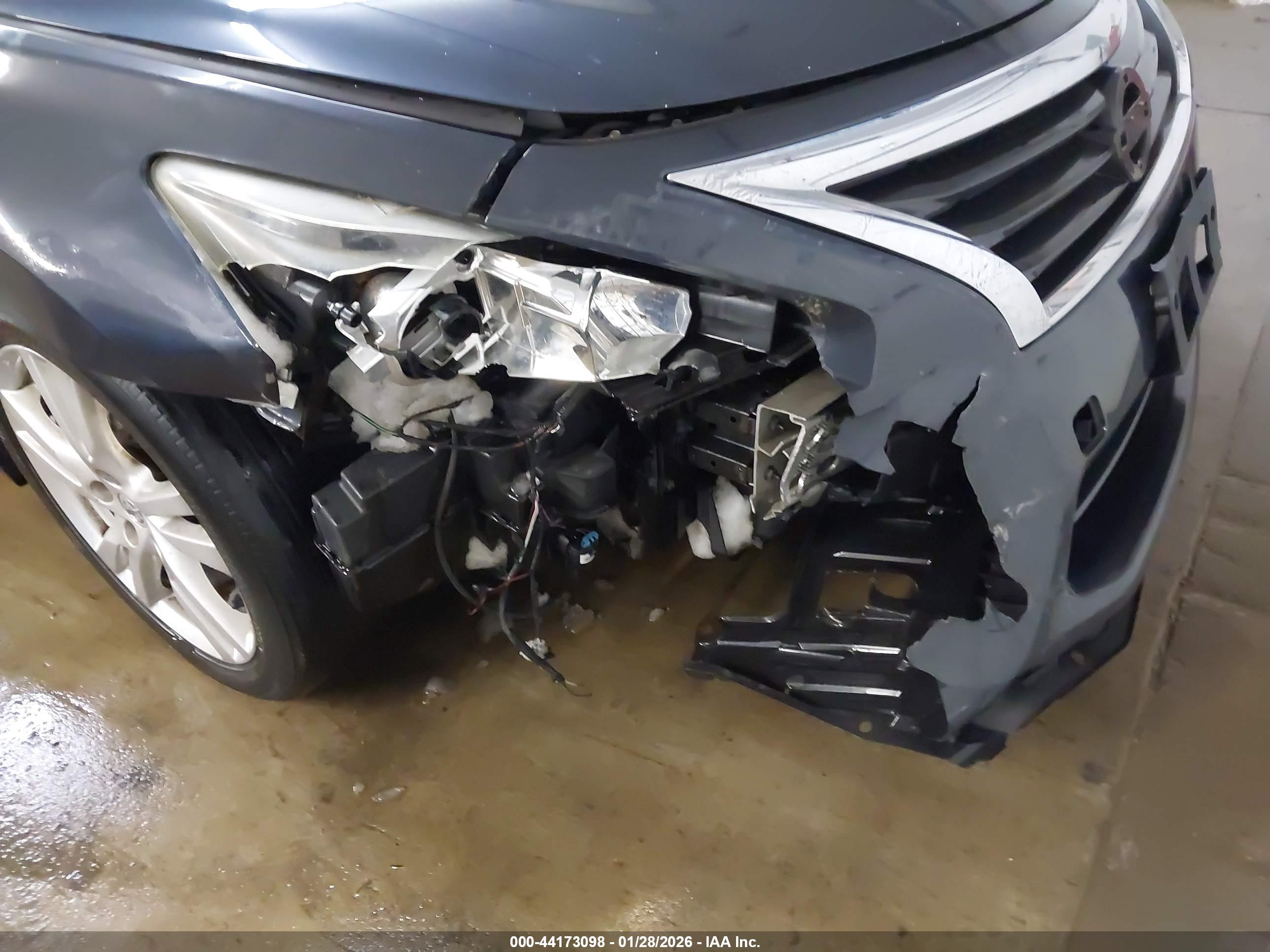 NISSAN ALTIMA image 6