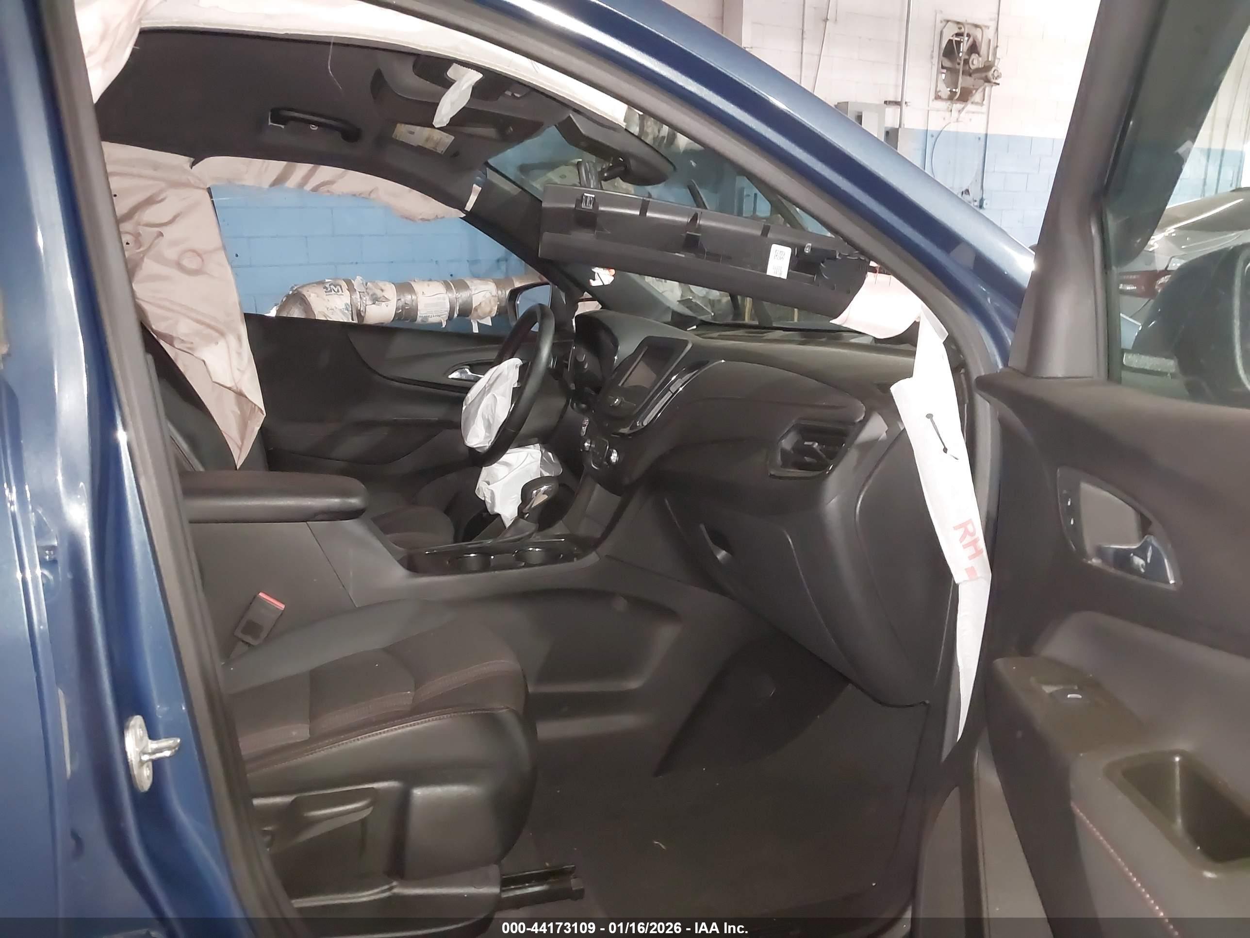 CHEVROLET EQUINOX image 5