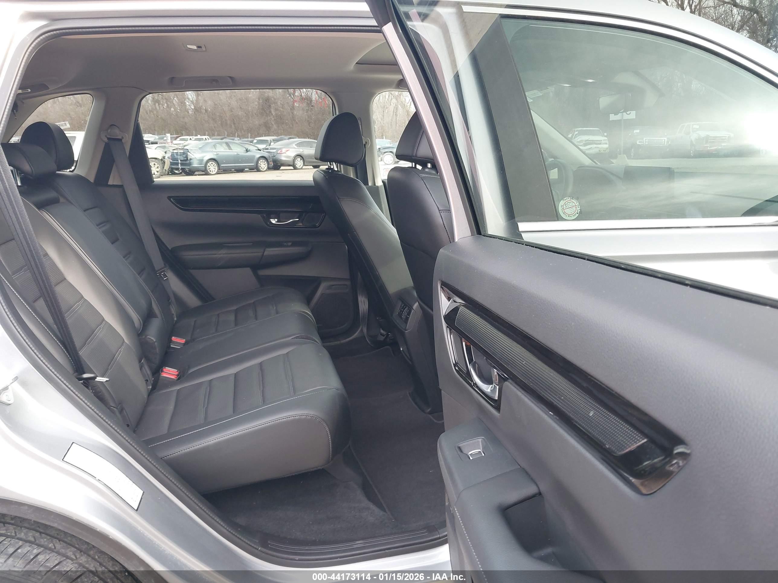 HONDA CR-V image 8