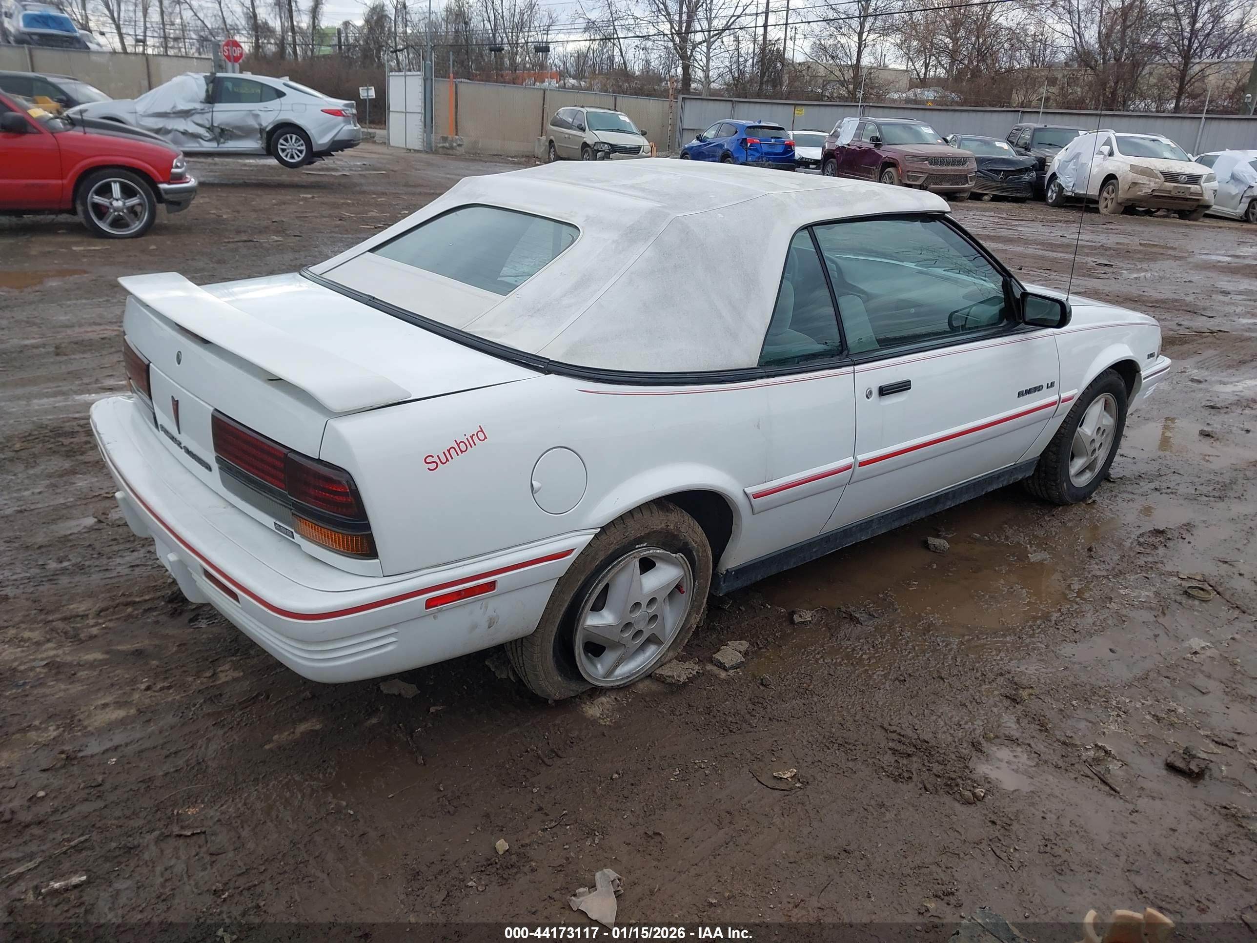 PONTIAC SUNBIRD image 4