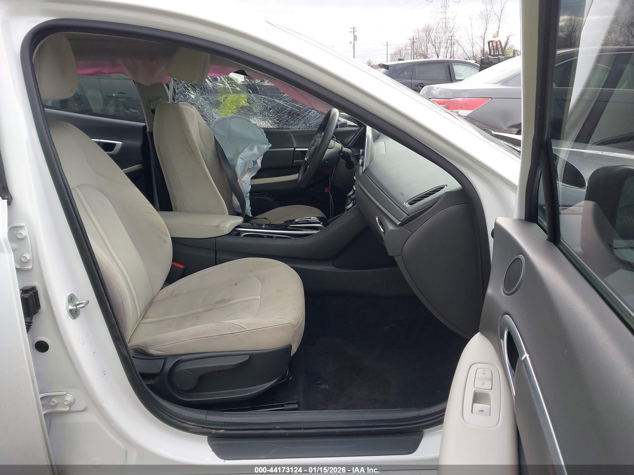 HYUNDAI SONATA image 5