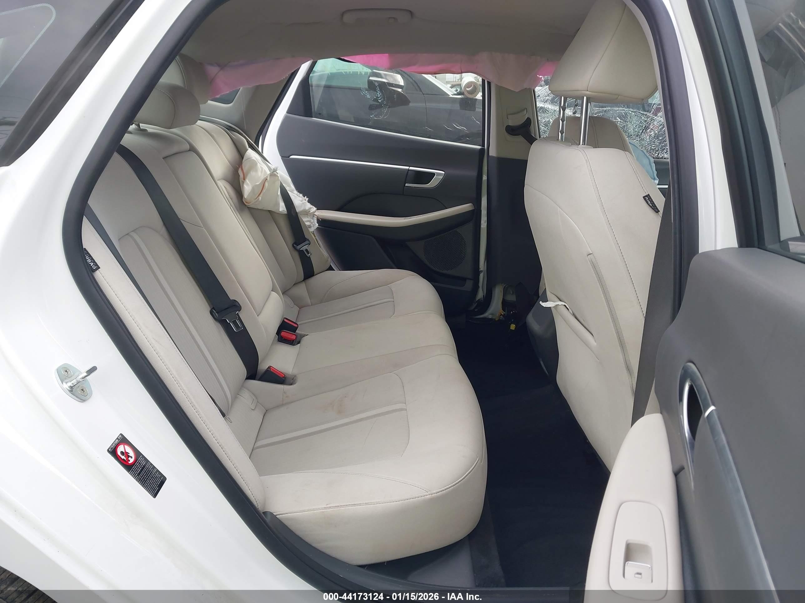 HYUNDAI SONATA image 8