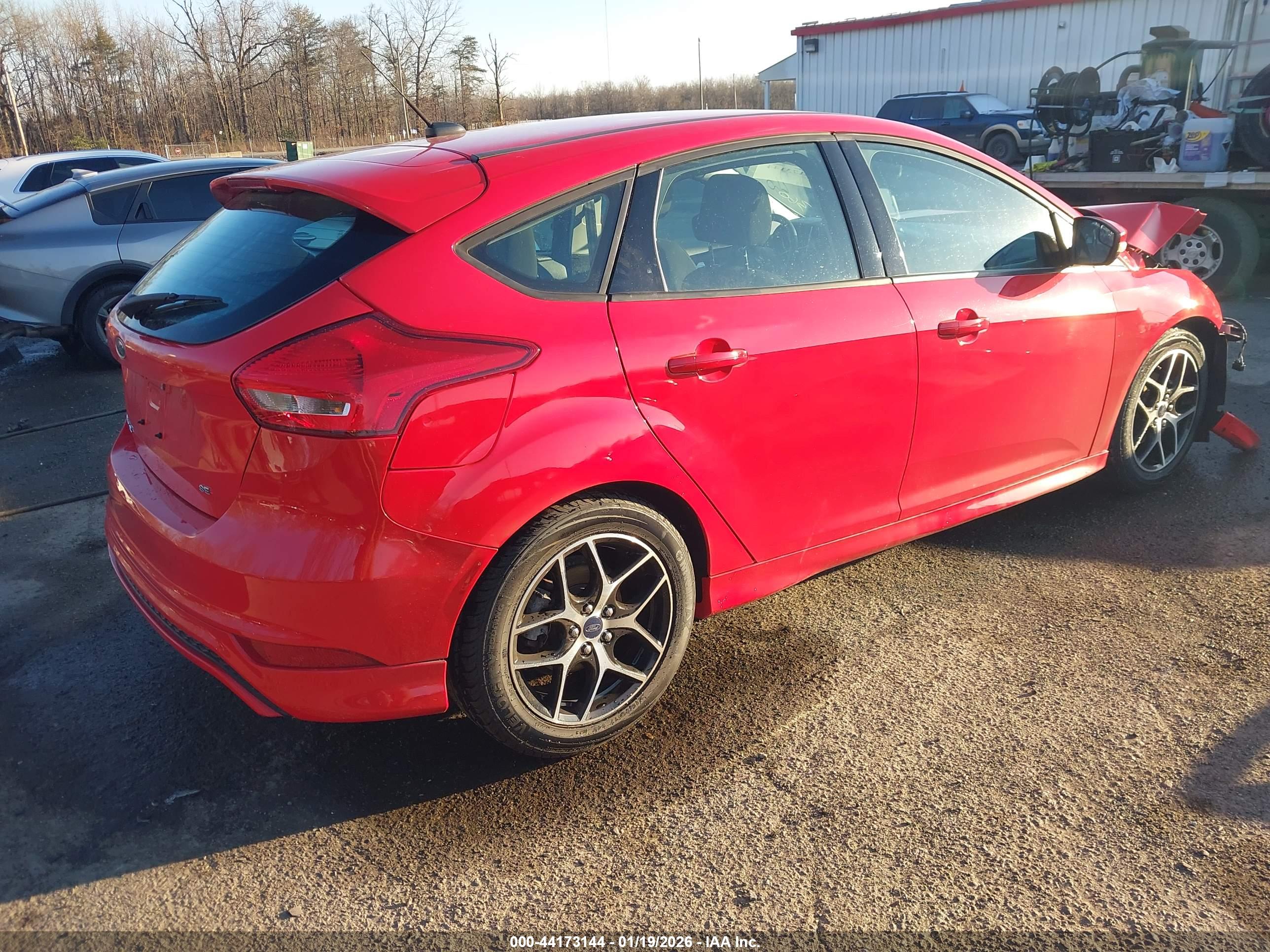 FORD FOCUS image 4