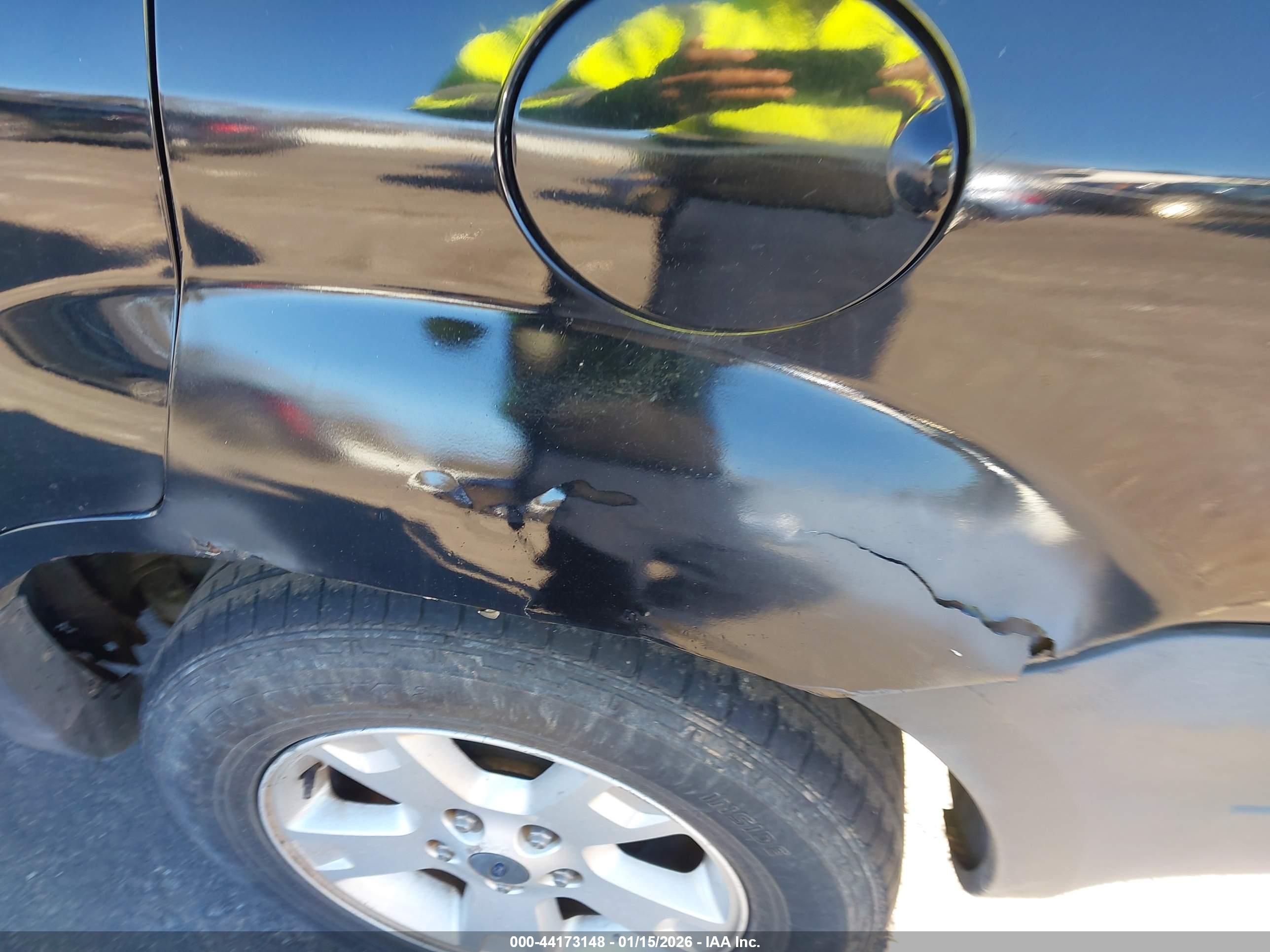 FORD ESCAPE image 6