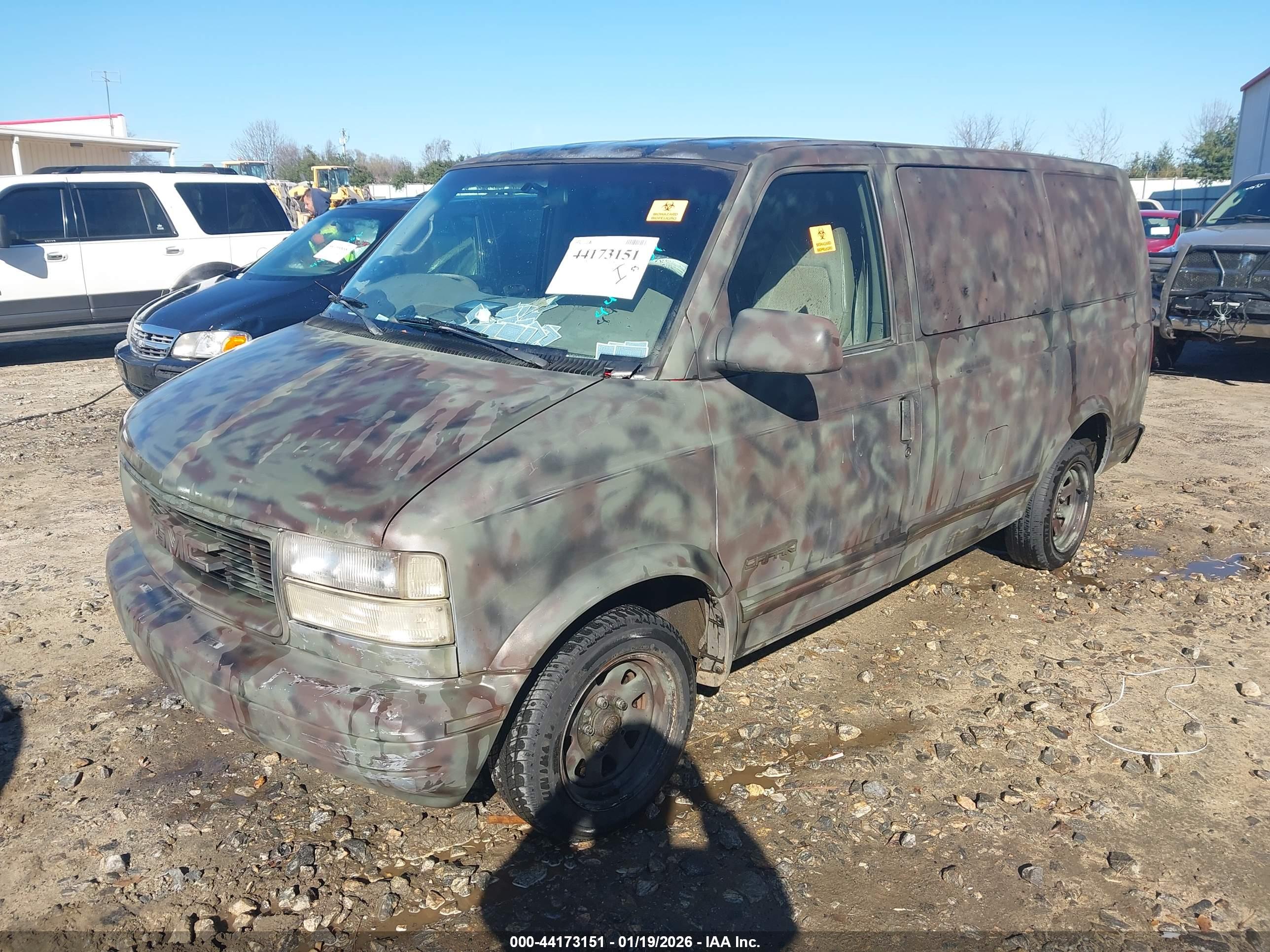 GMC SAFARI image 2