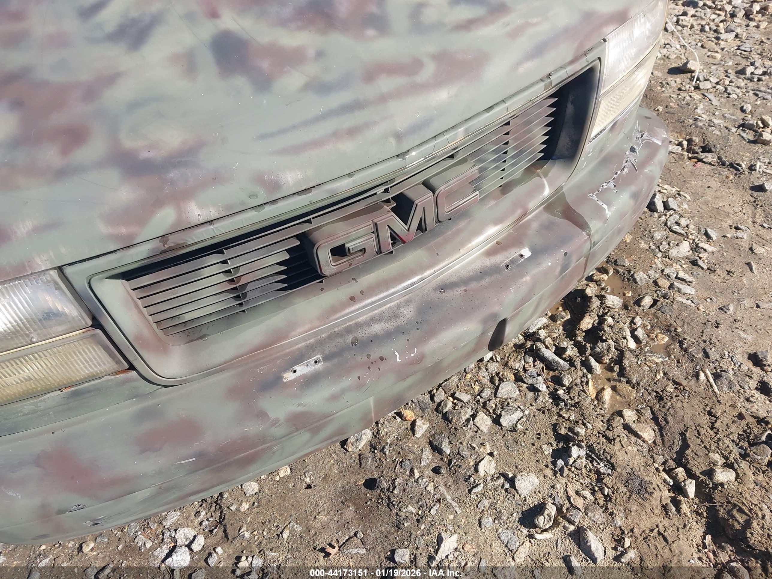 GMC SAFARI image 6