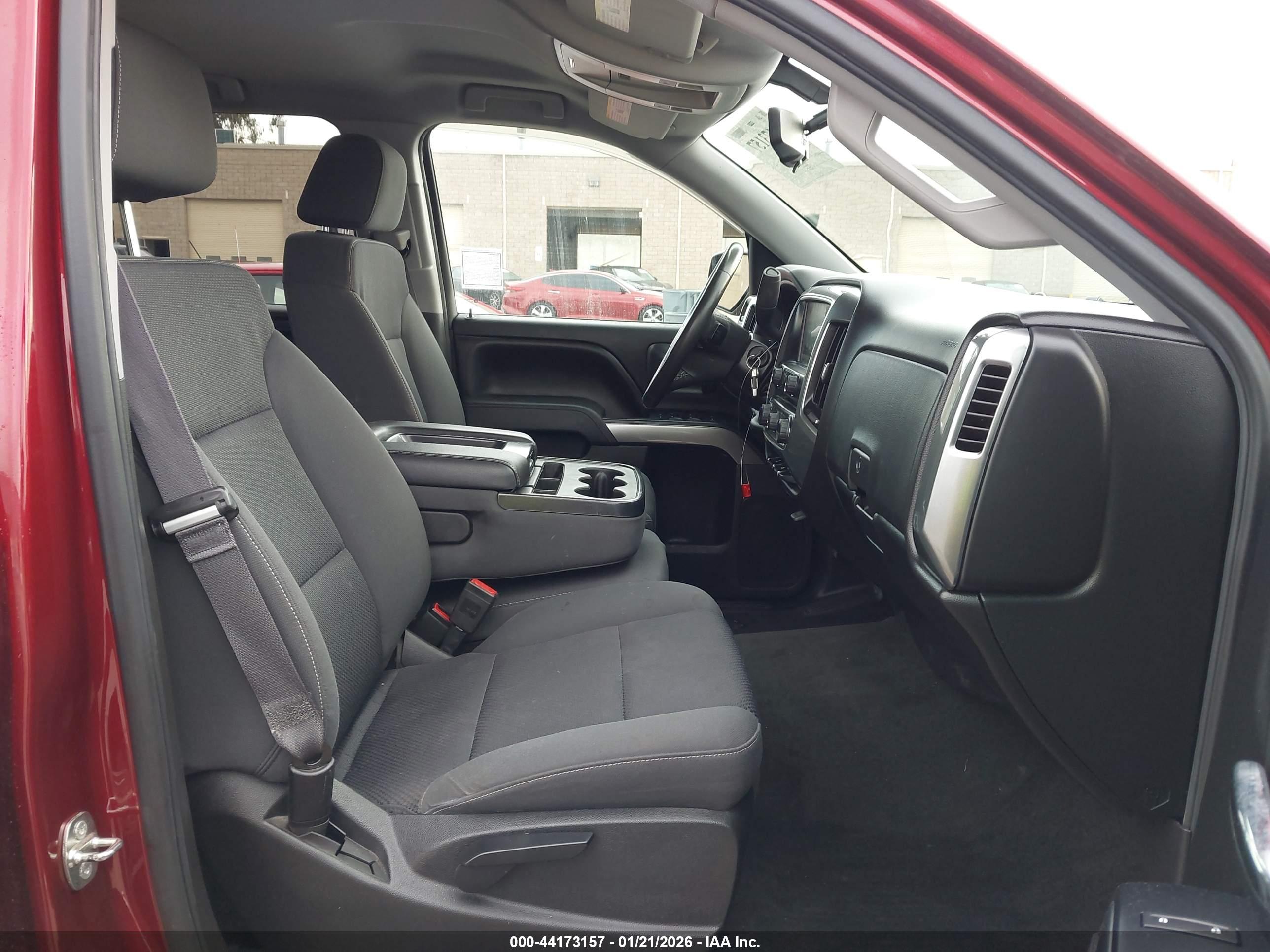 CHEVROLET SILVERADO image 5