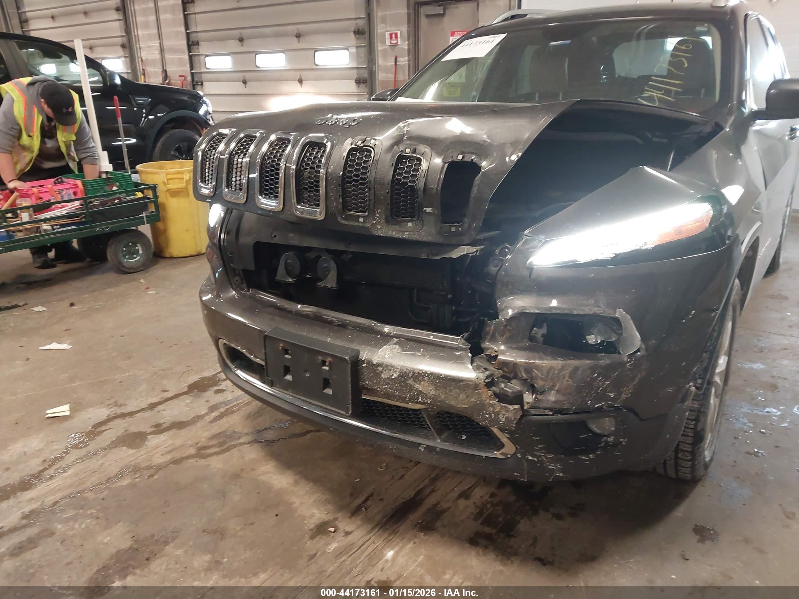 JEEP CHEROKEE image 6