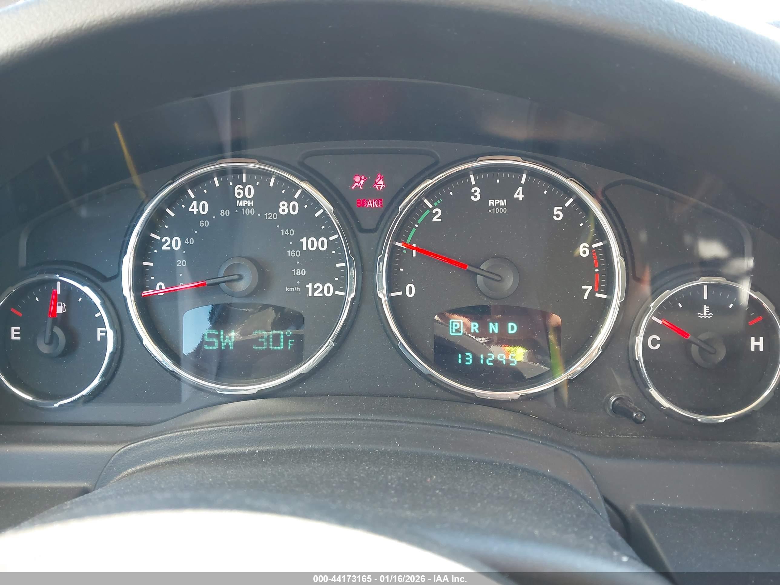JEEP LIBERTY image 7