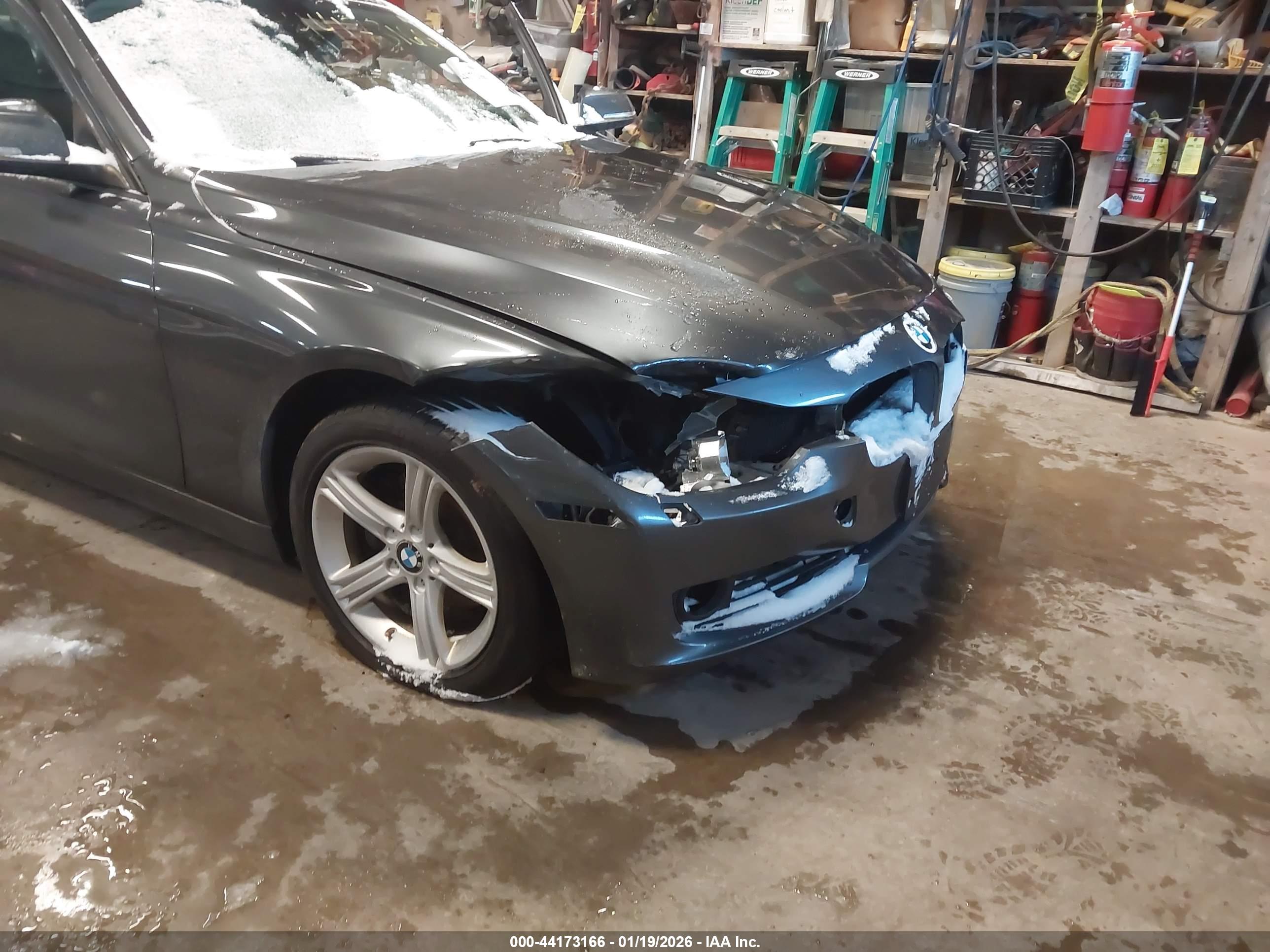 BMW 328I image 6