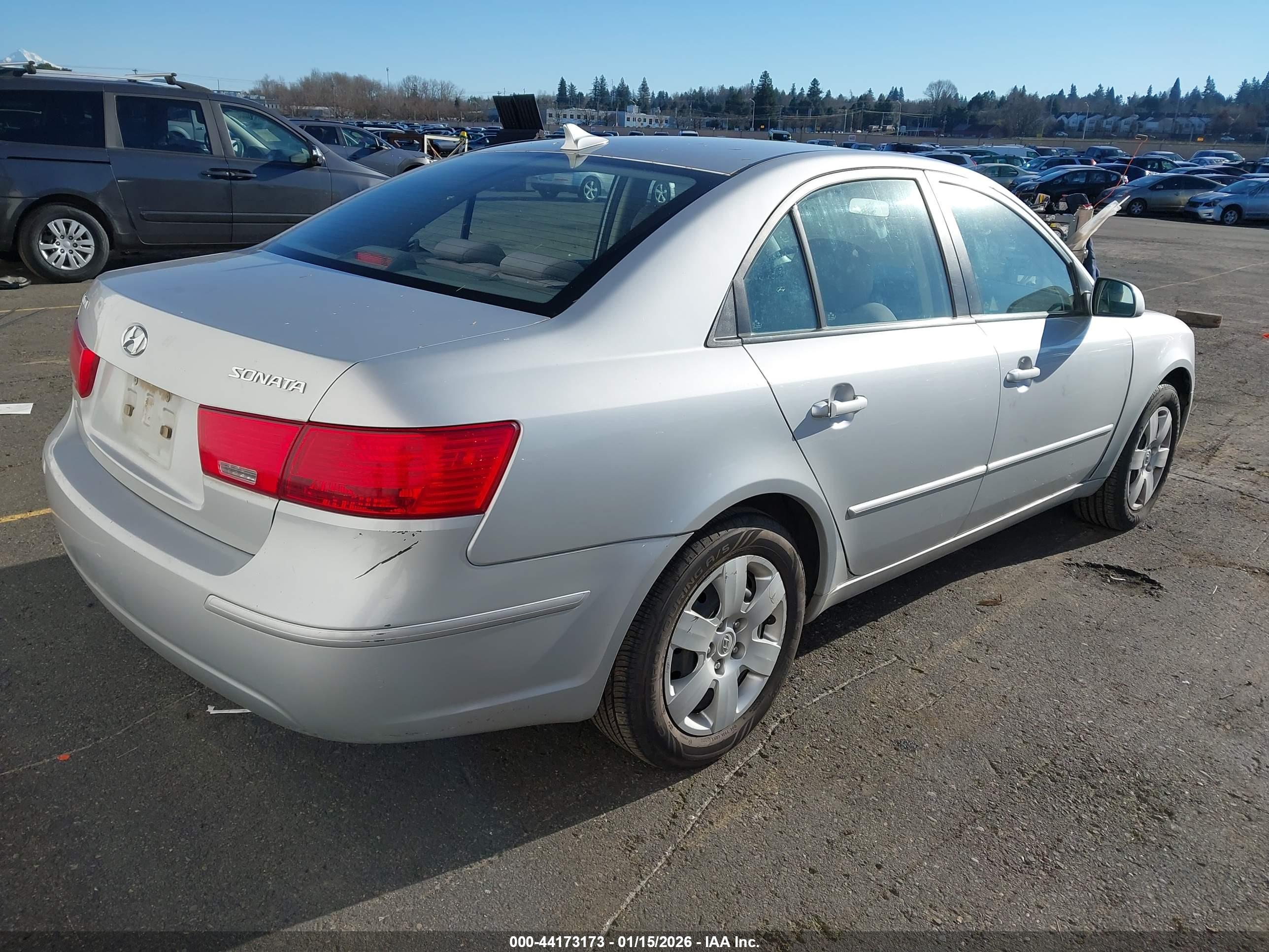 HYUNDAI SONATA image 4