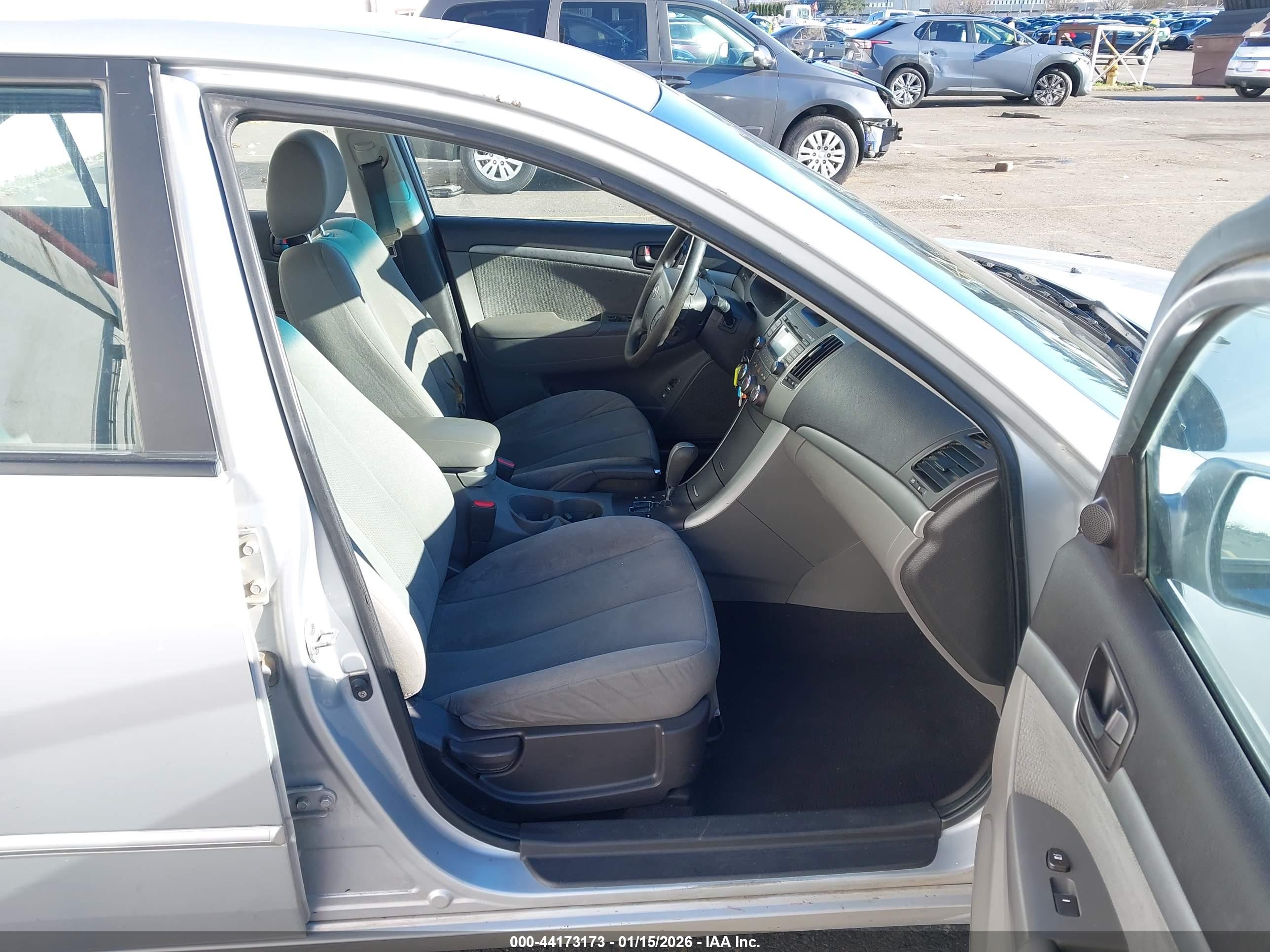 HYUNDAI SONATA image 5