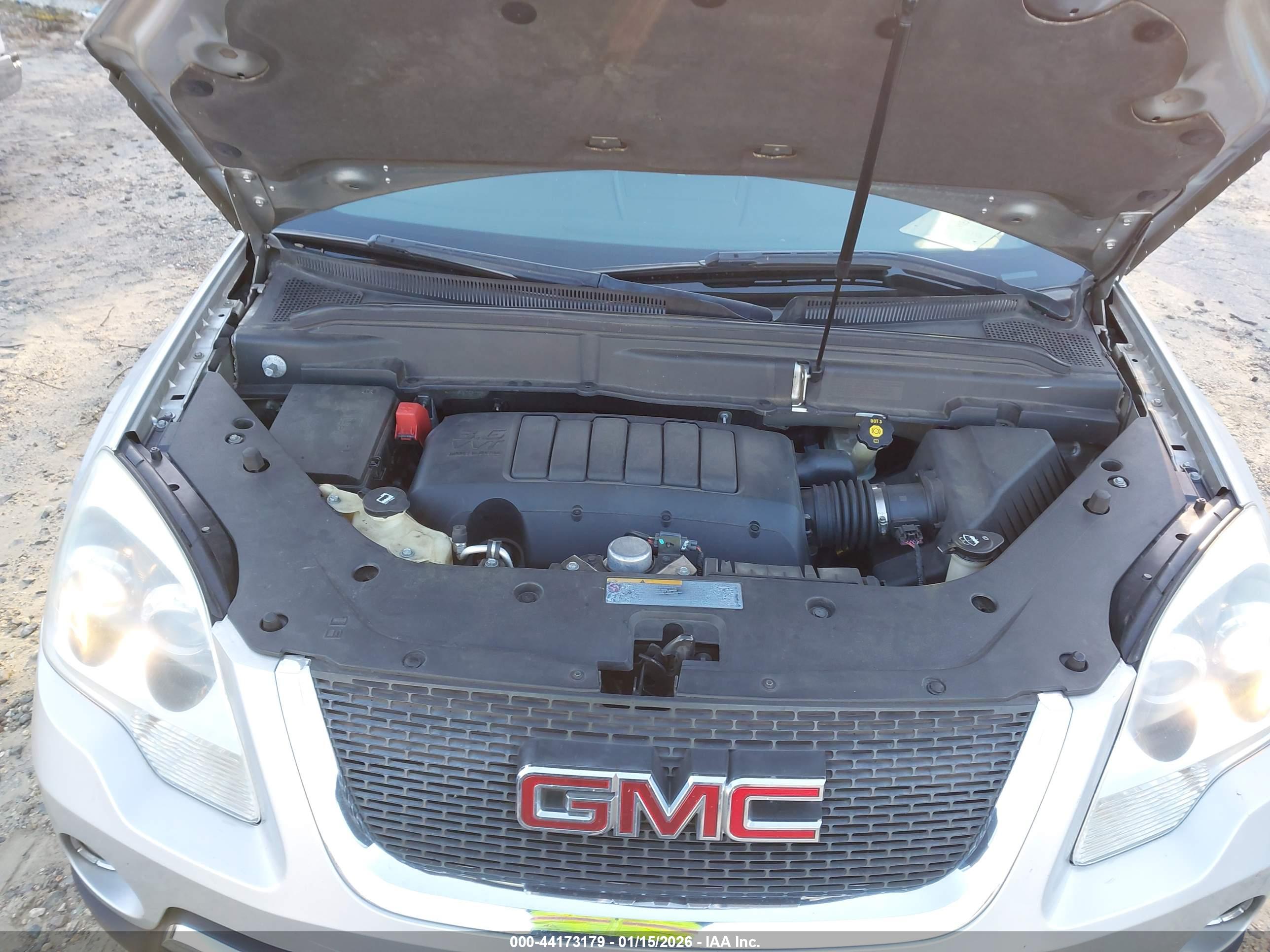 GMC ACADIA image 10
