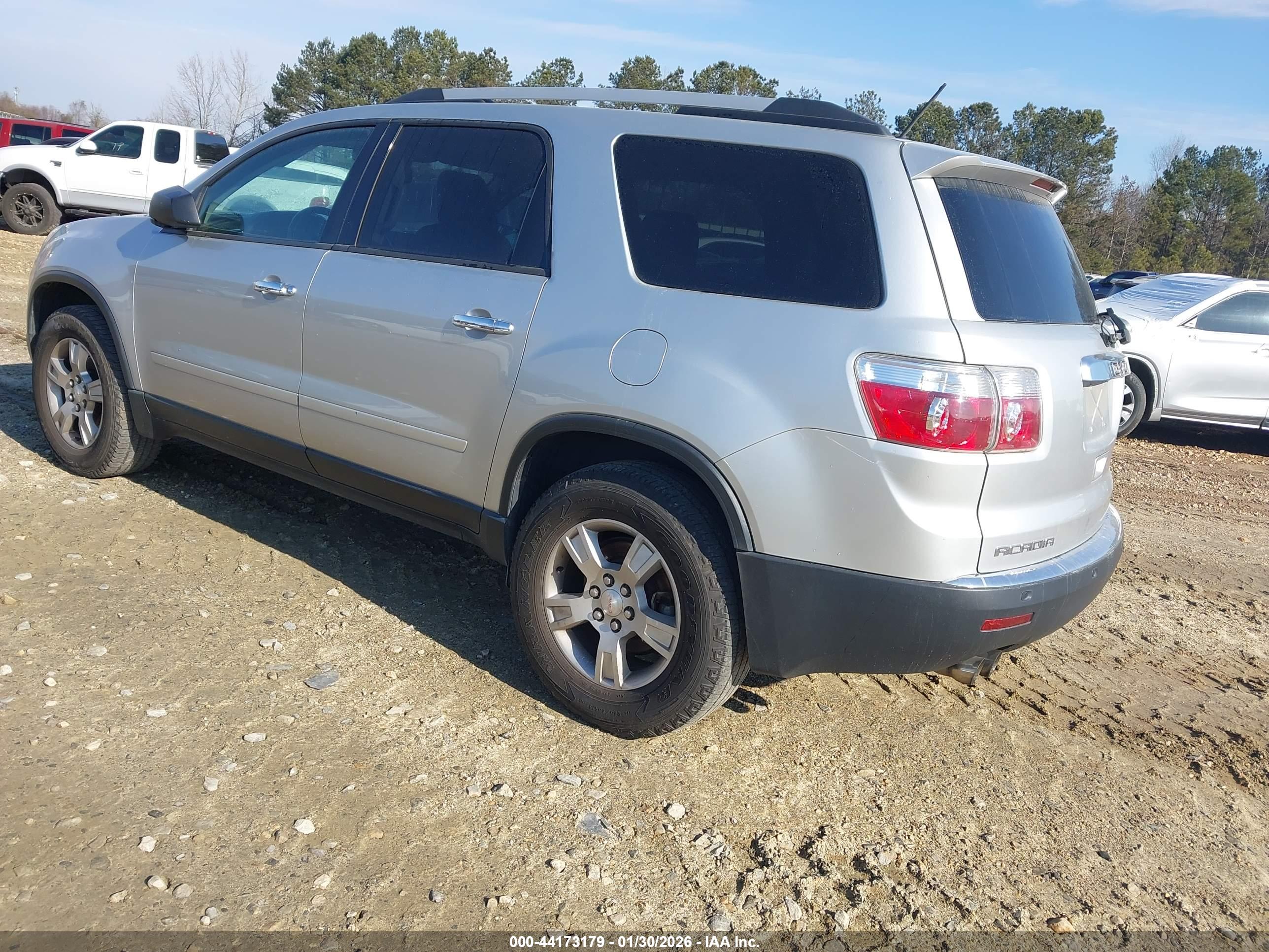 GMC ACADIA image 3