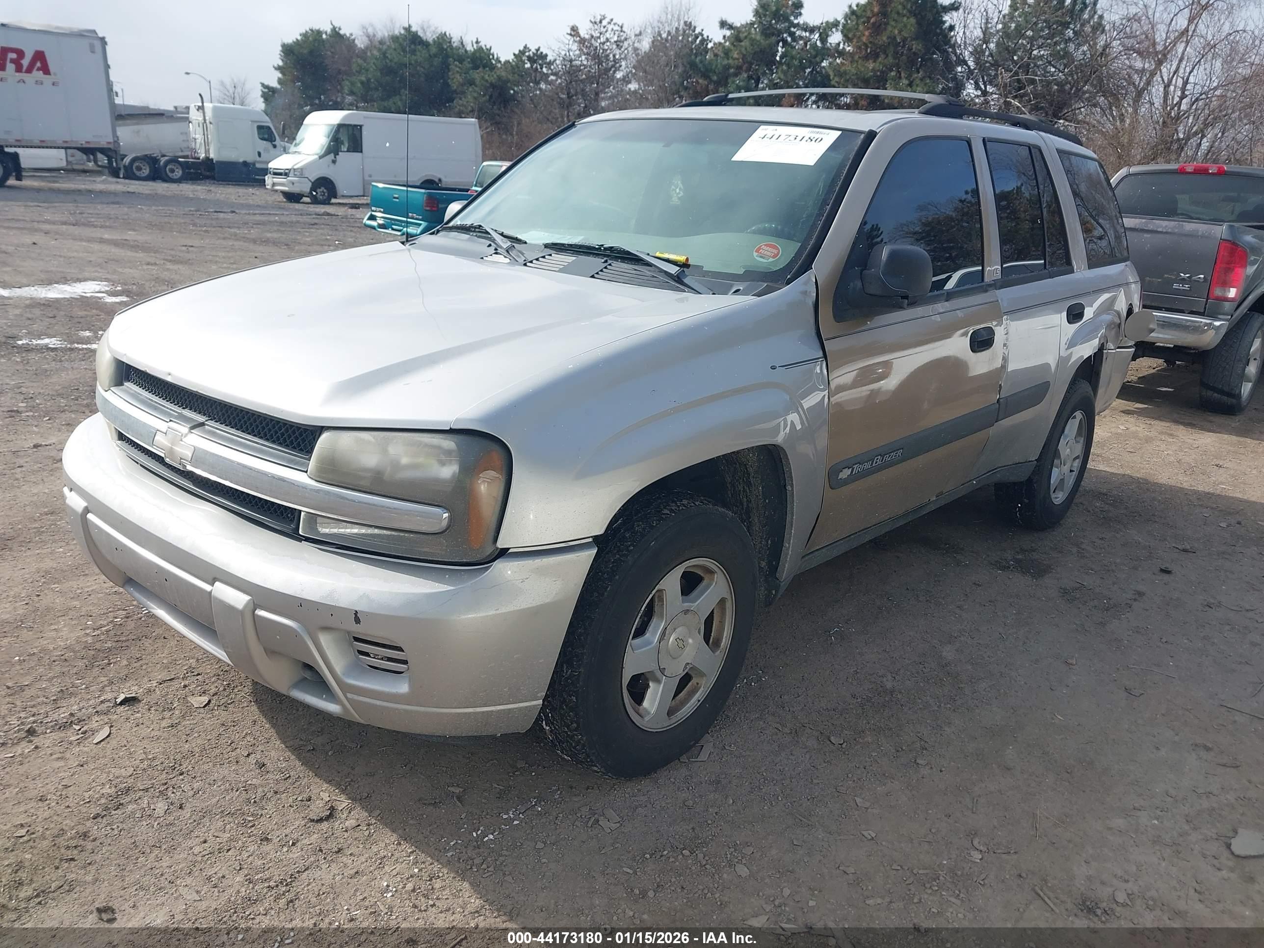 CHEVROLET TRAILBLAZER image 2