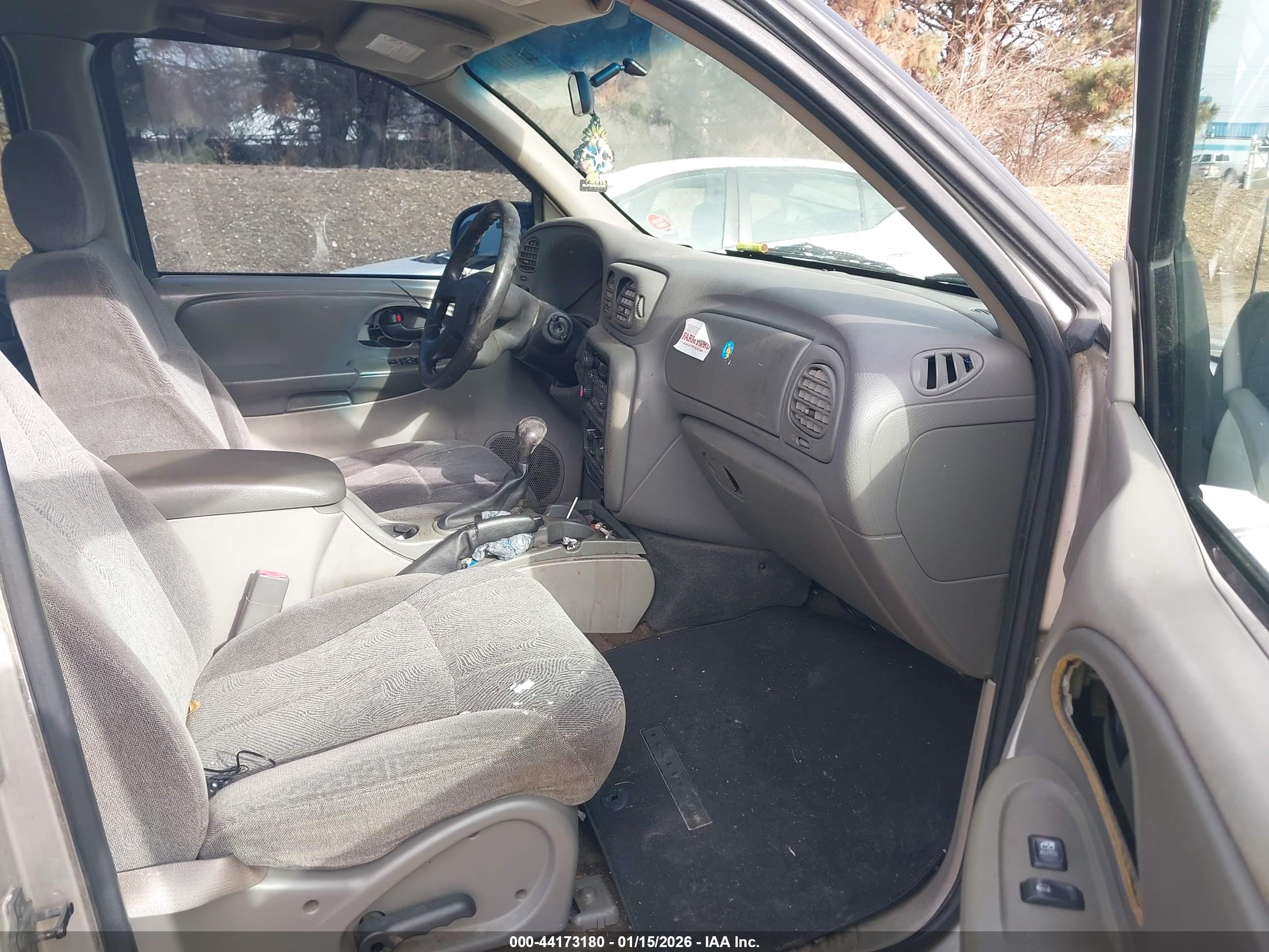 CHEVROLET TRAILBLAZER image 5