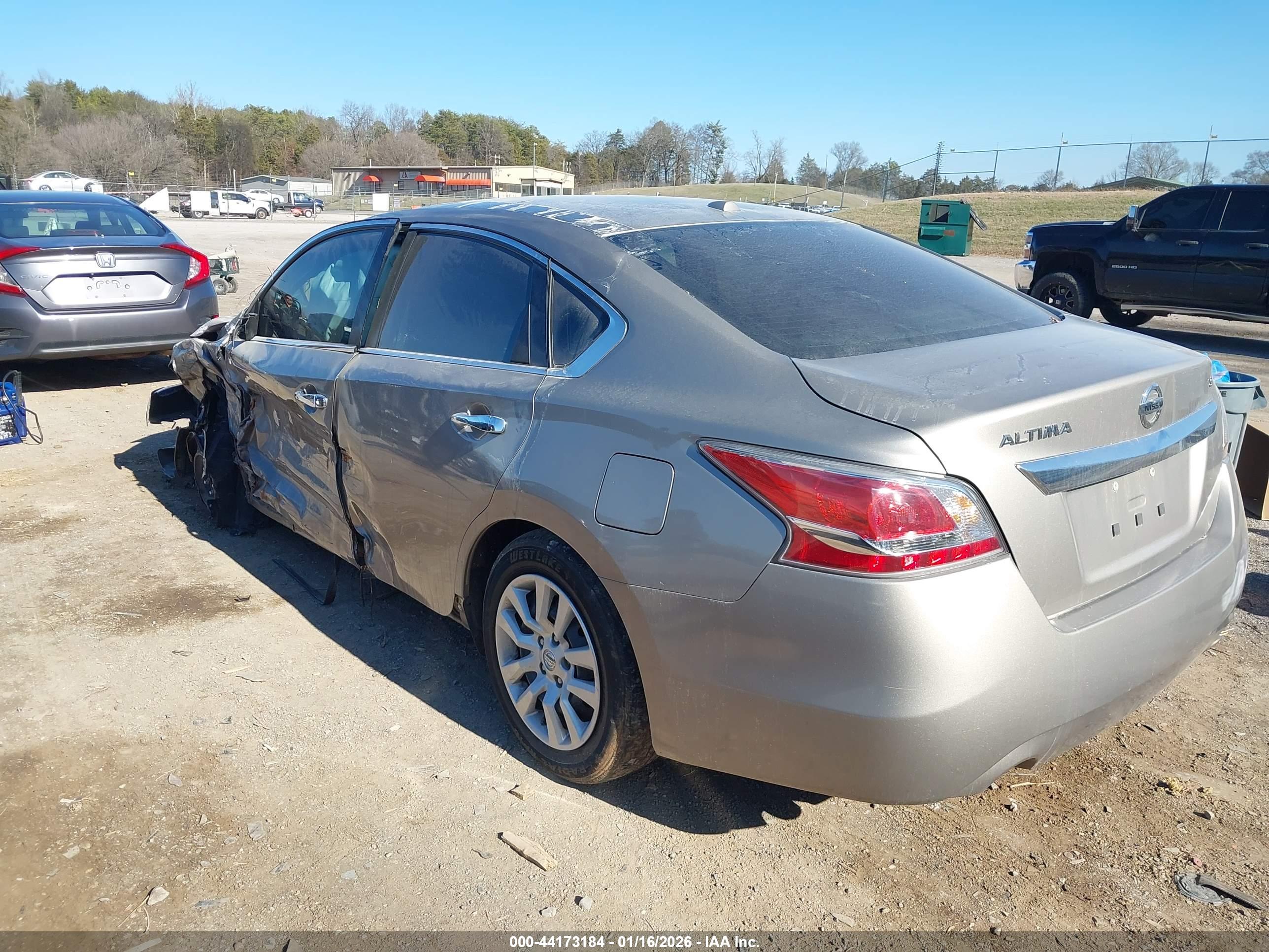 NISSAN ALTIMA image 3
