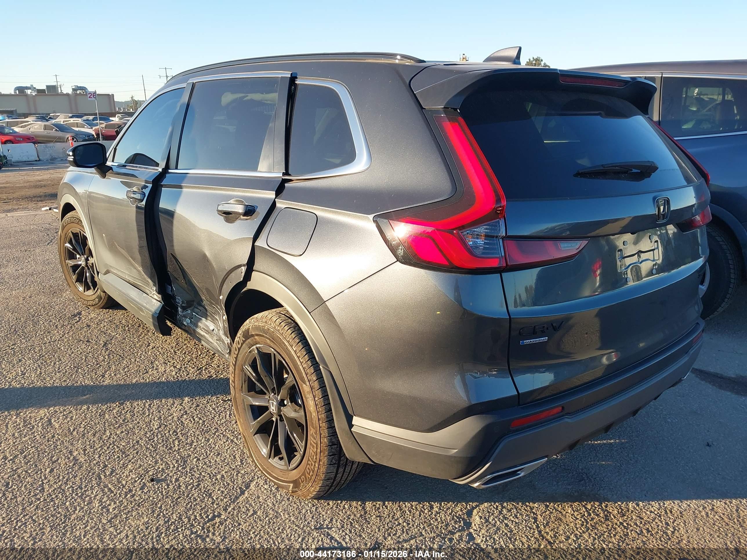 HONDA CR-V image 3