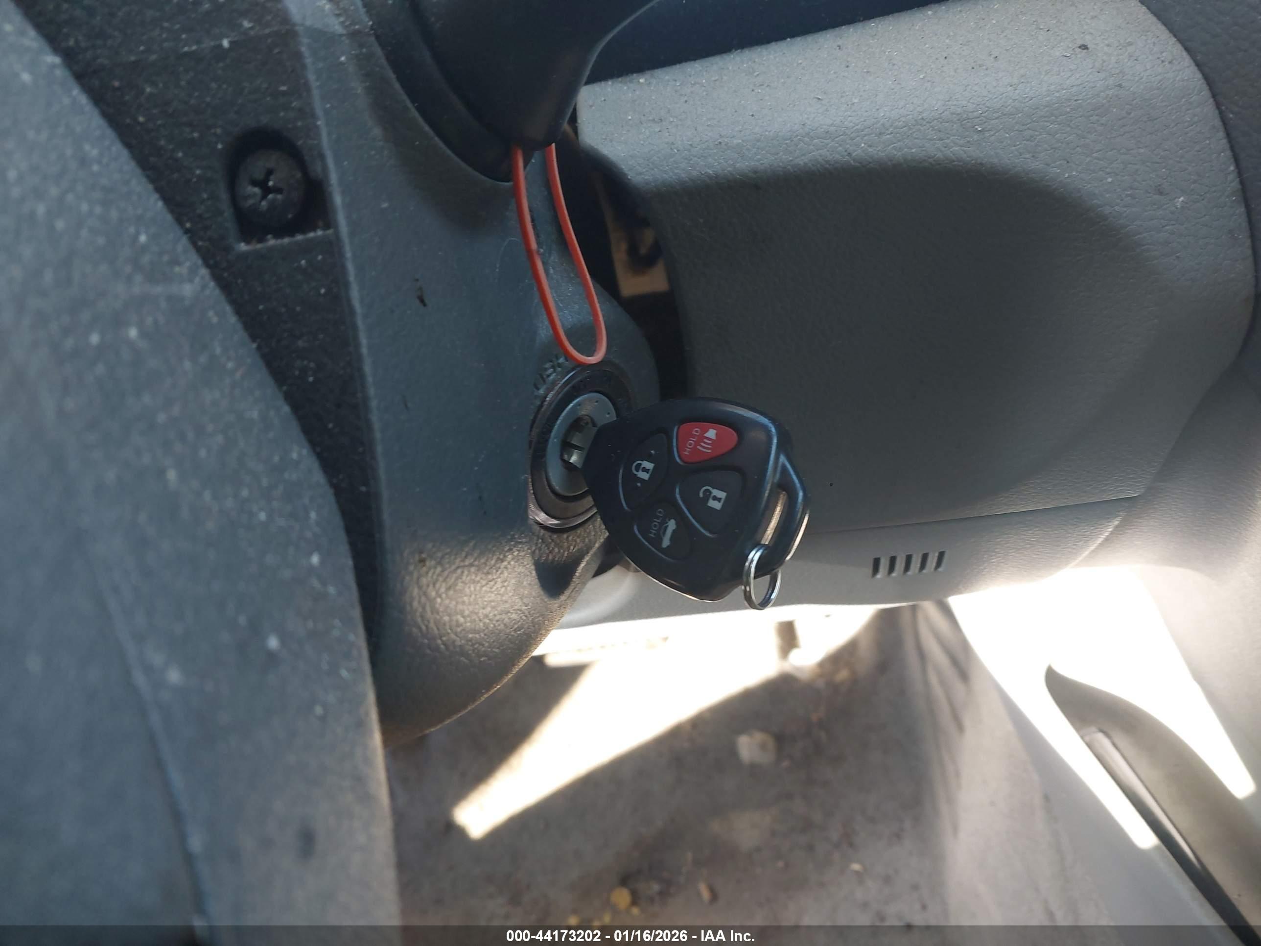 TOYOTA CAMRY image 11