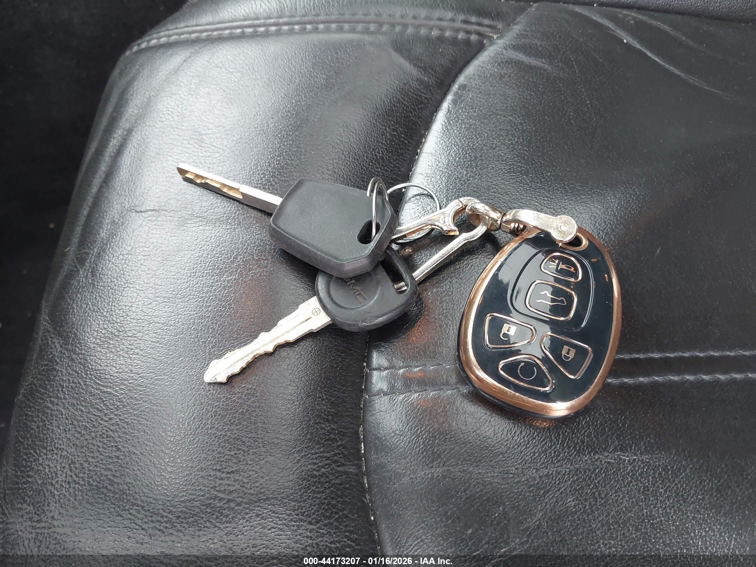GMC ACADIA image 11