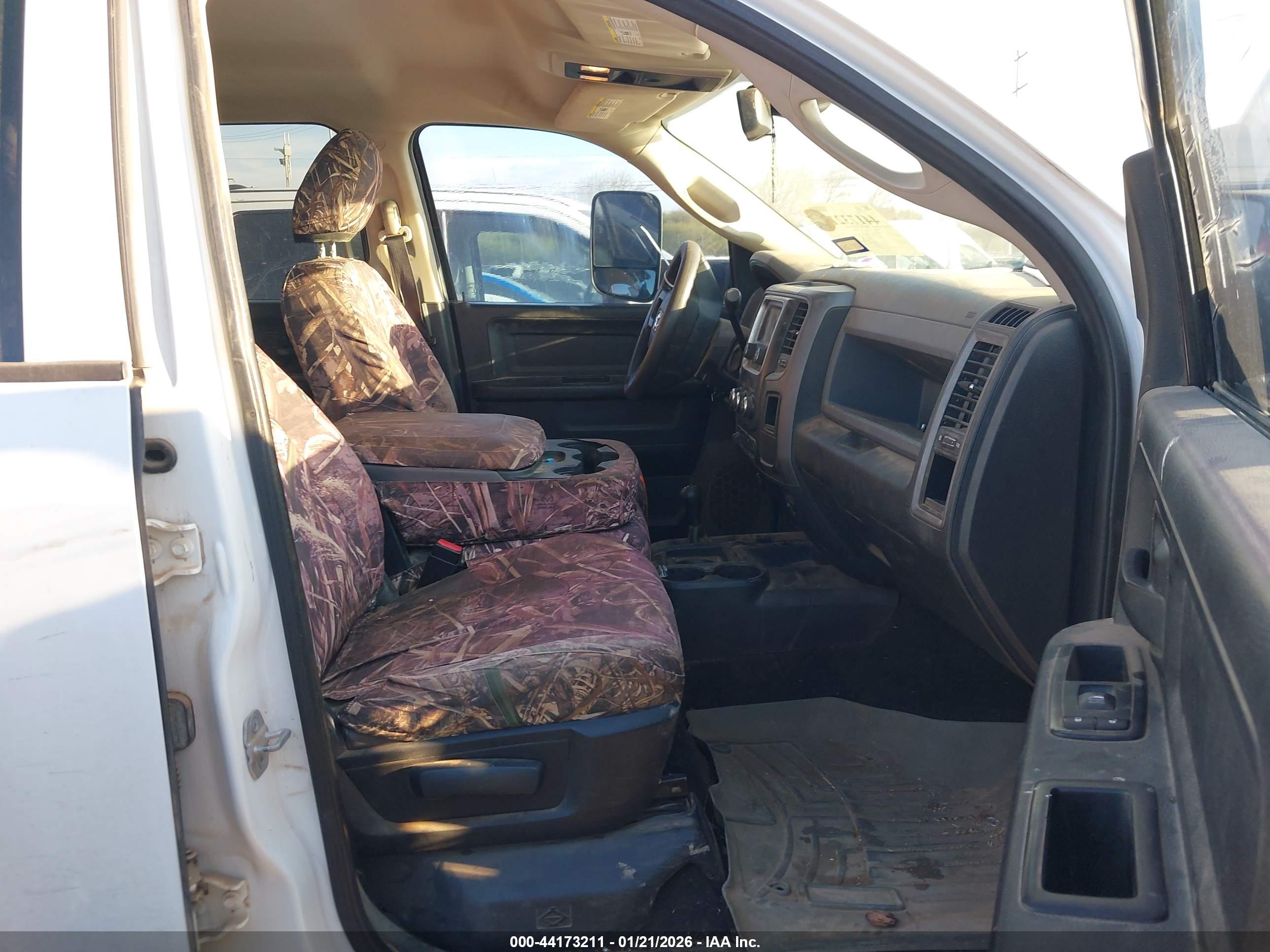 RAM 2500 image 5