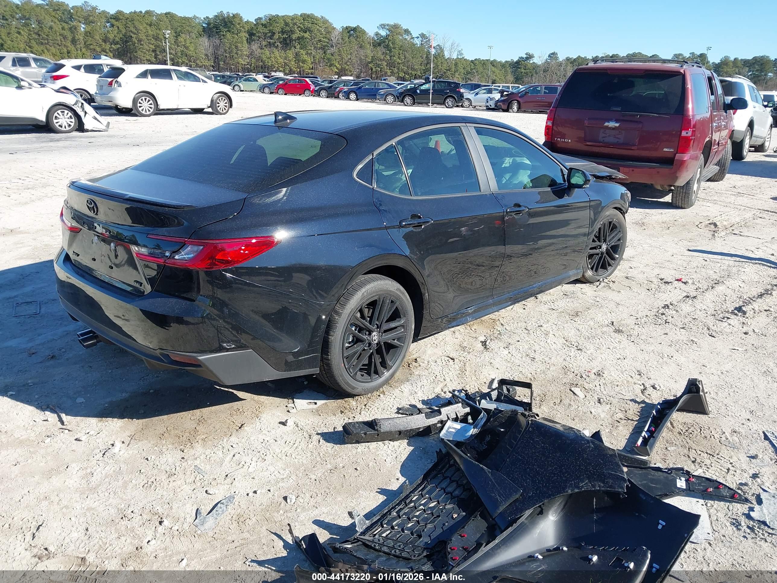 TOYOTA CAMRY image 4