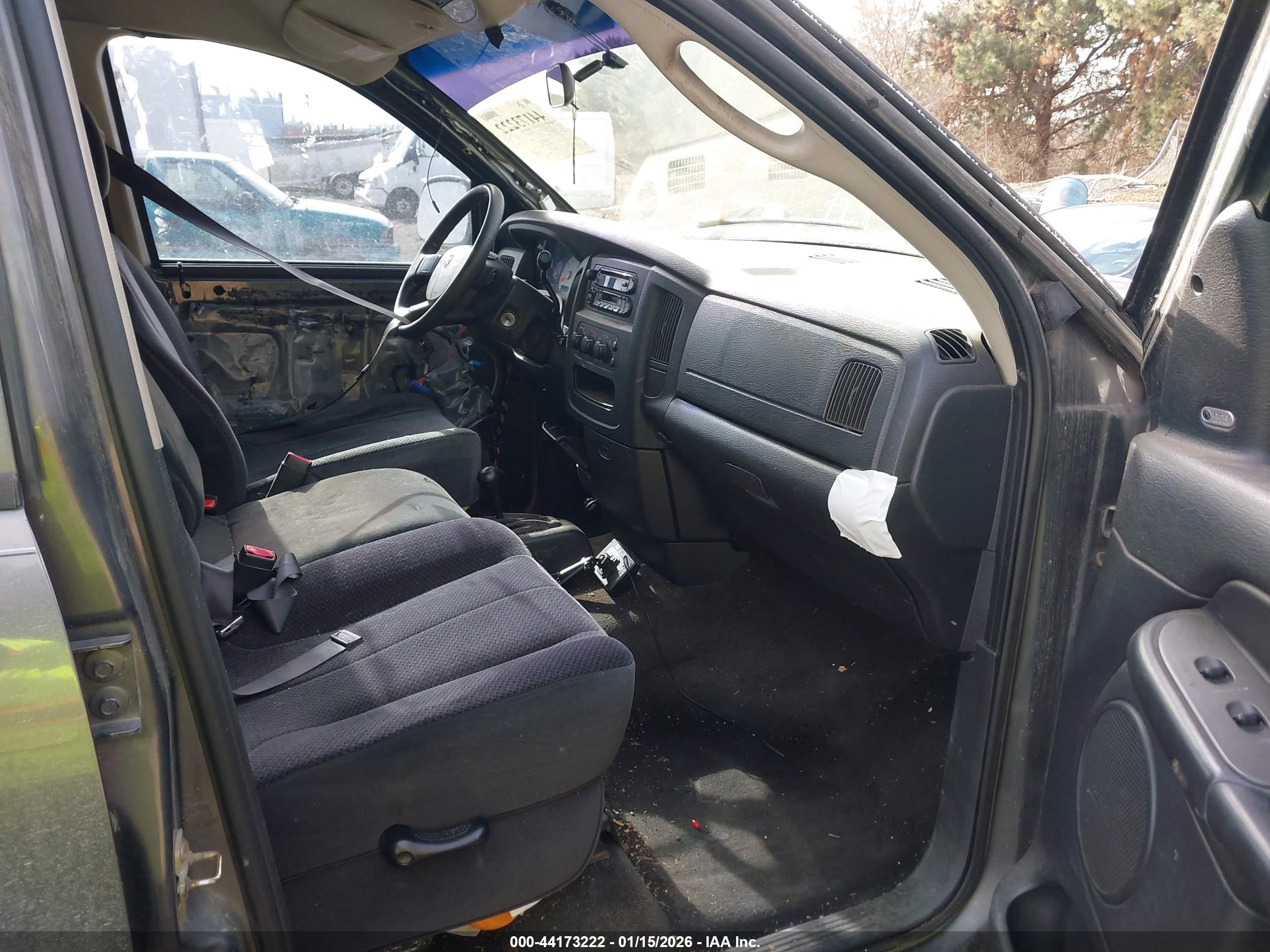 DODGE RAM image 5