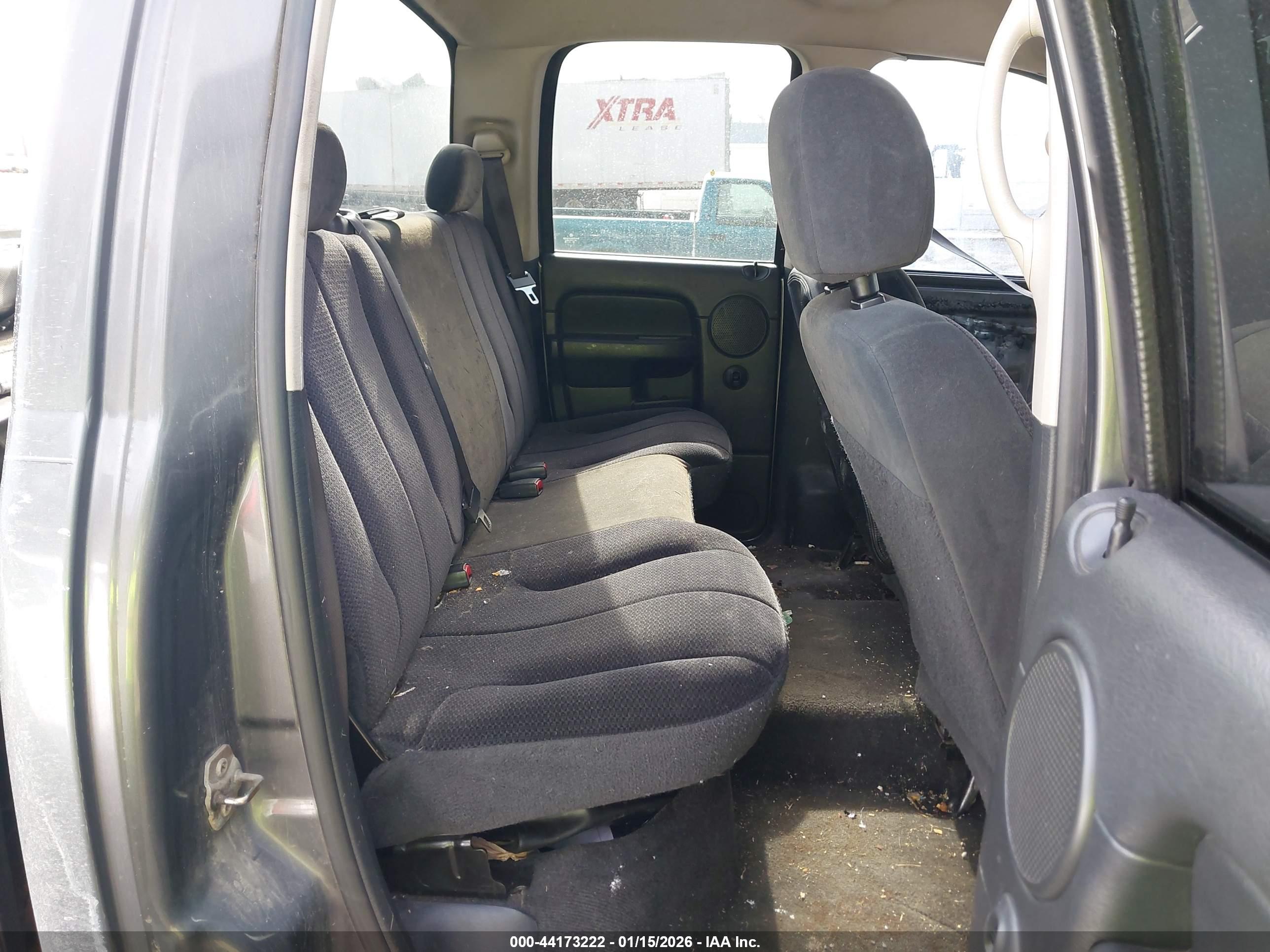 DODGE RAM image 8