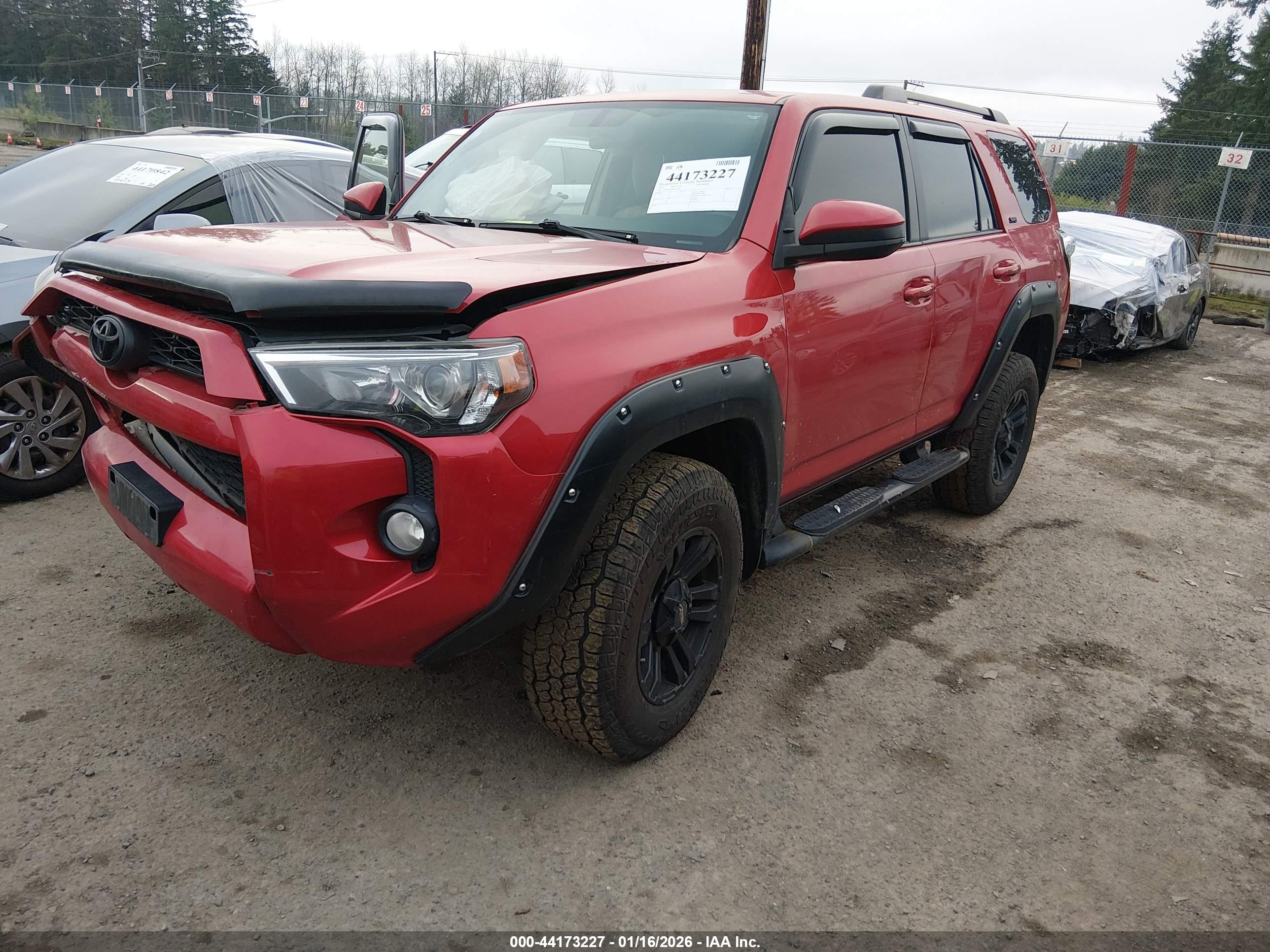 TOYOTA 4RUNNER image 2
