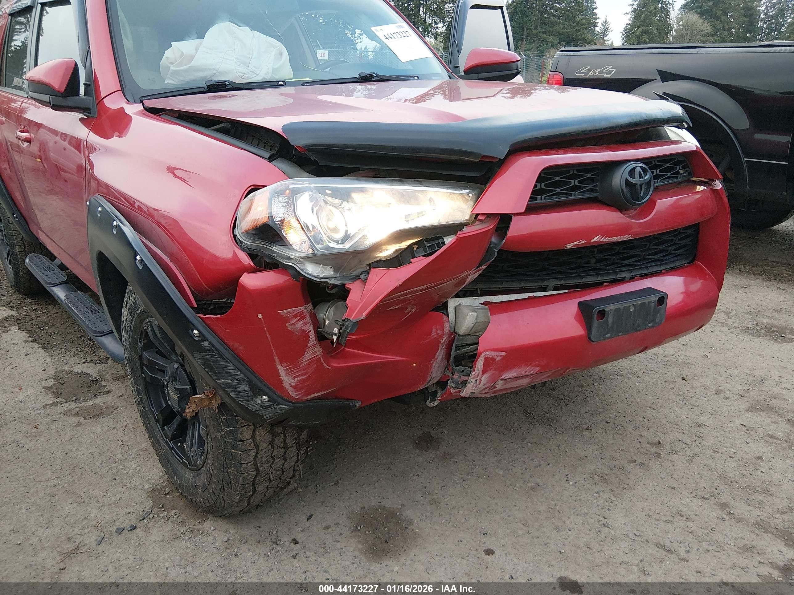 TOYOTA 4RUNNER image 6