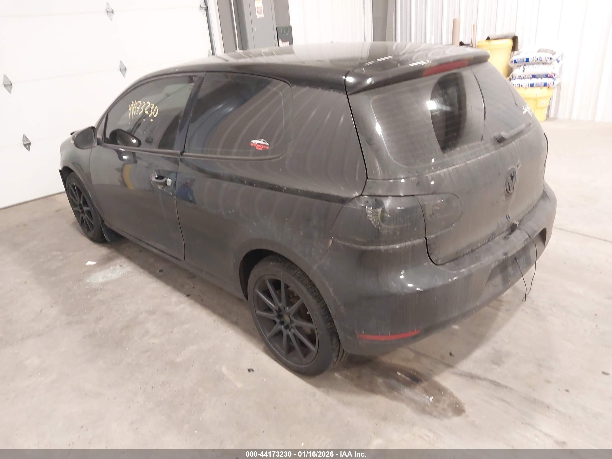 VOLKSWAGEN GOLF image 3