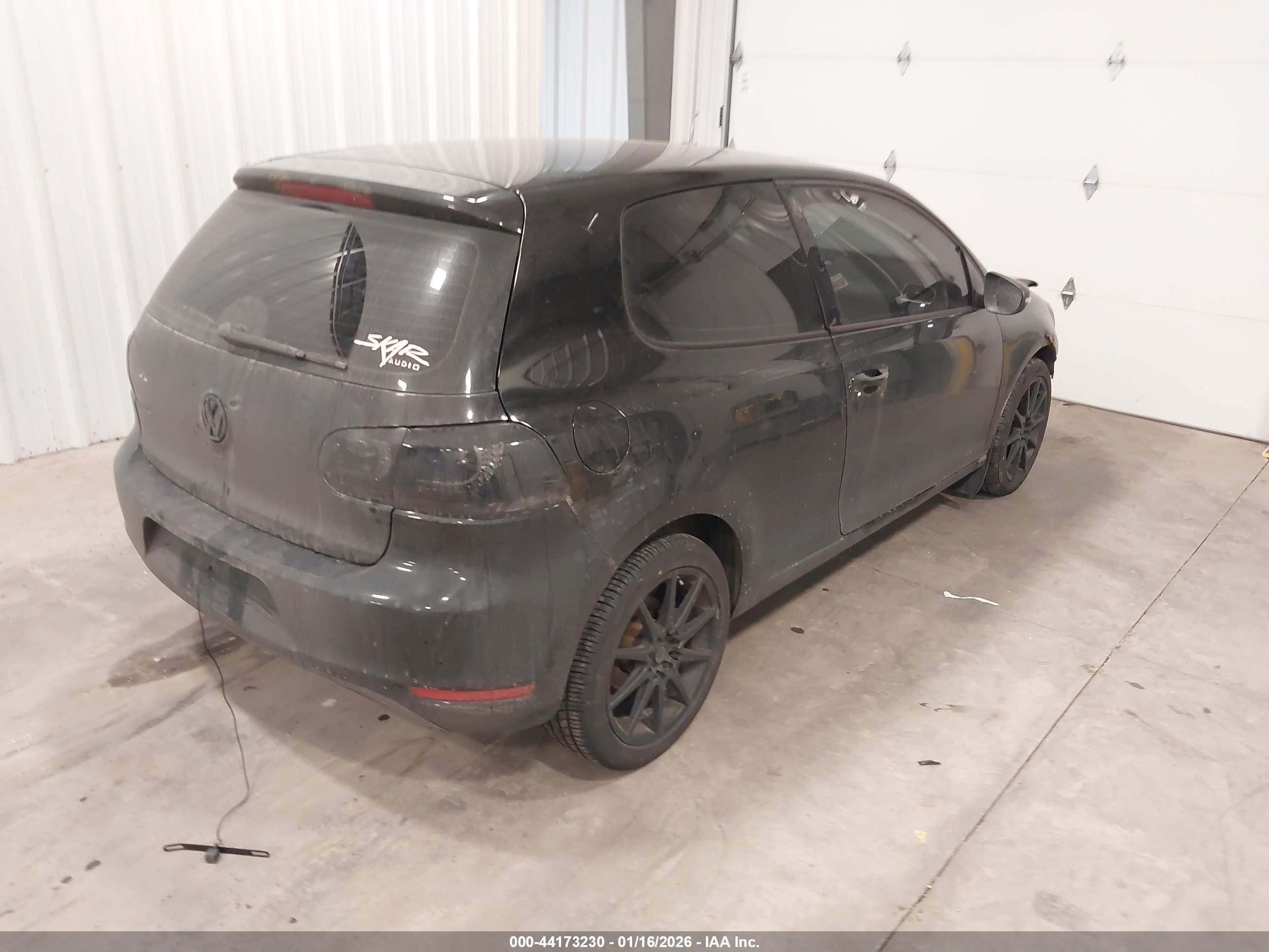 VOLKSWAGEN GOLF image 4