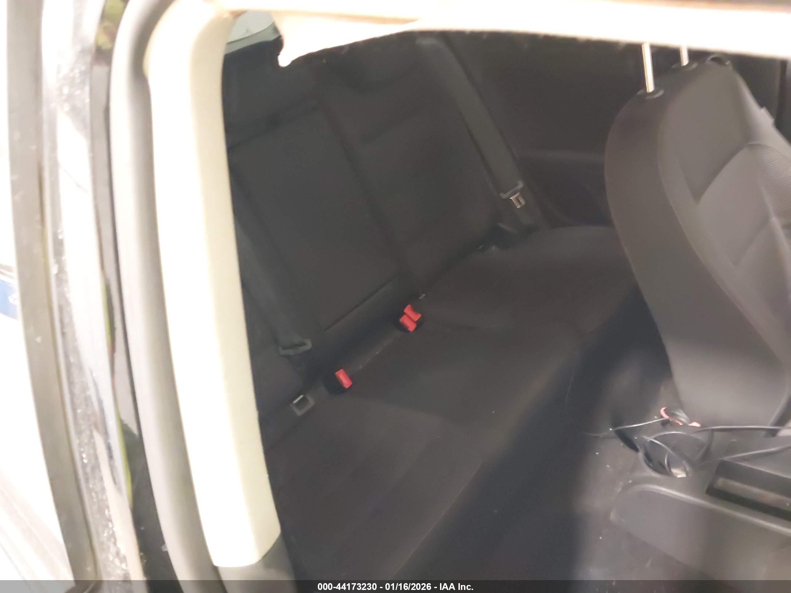VOLKSWAGEN GOLF image 8