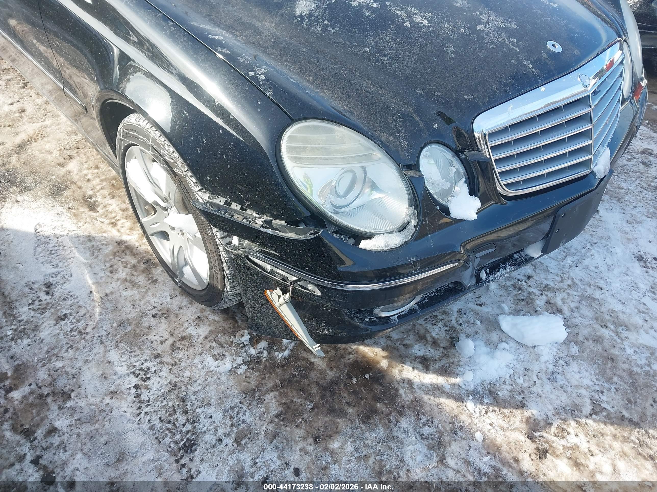 MERCEDES-BENZ E image 6