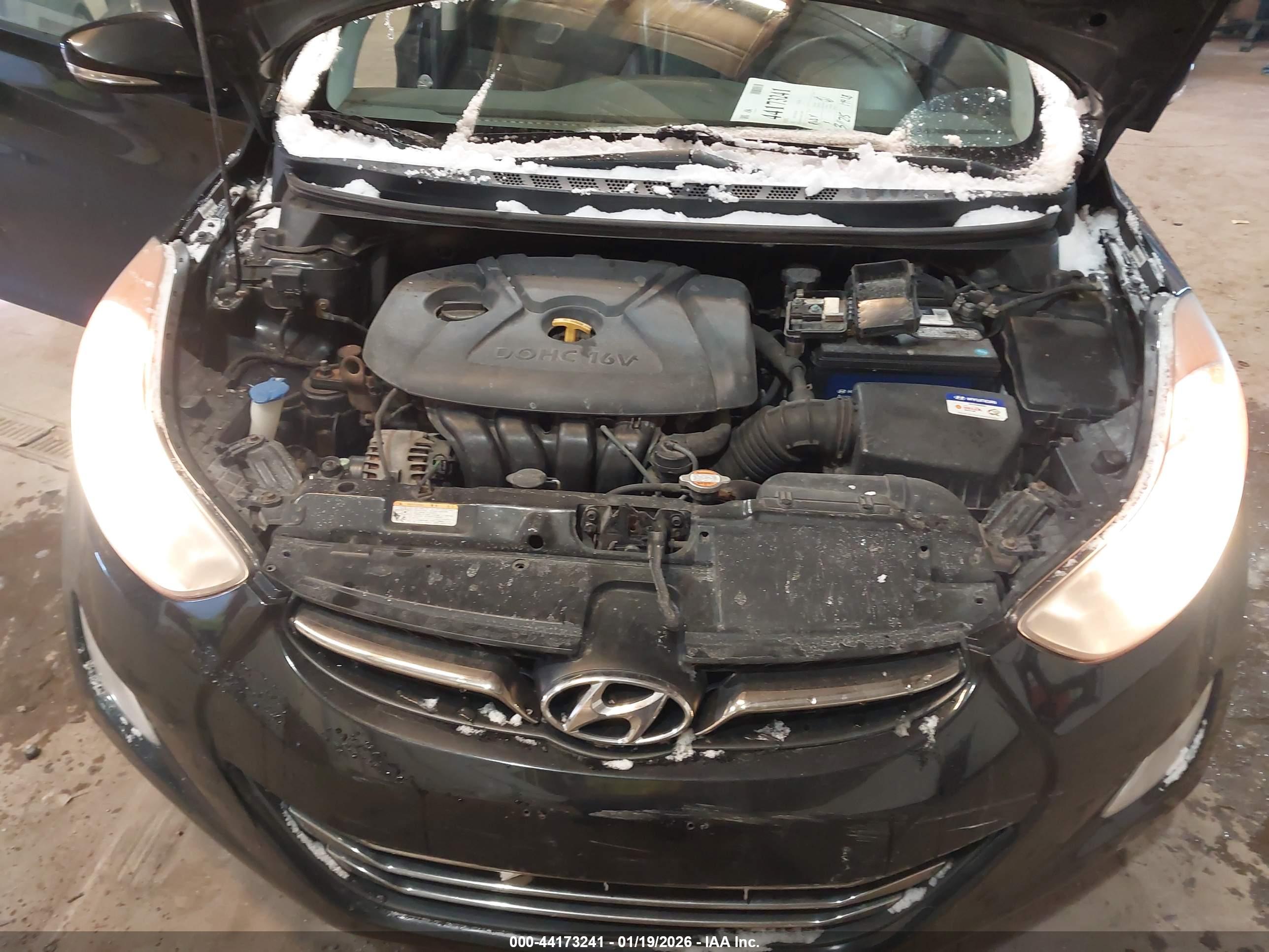 HYUNDAI ELANTRA image 10