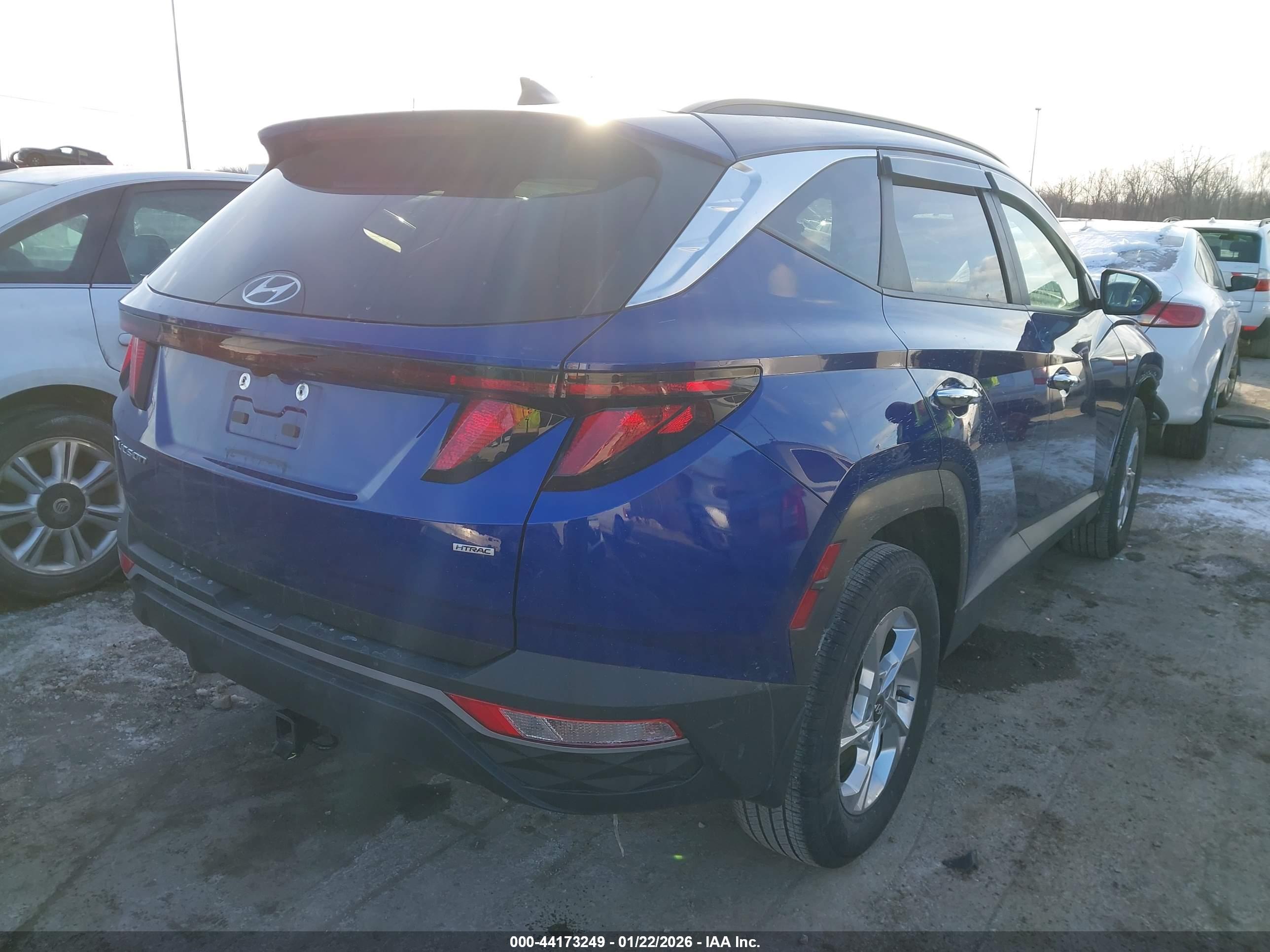 HYUNDAI TUCSON image 4