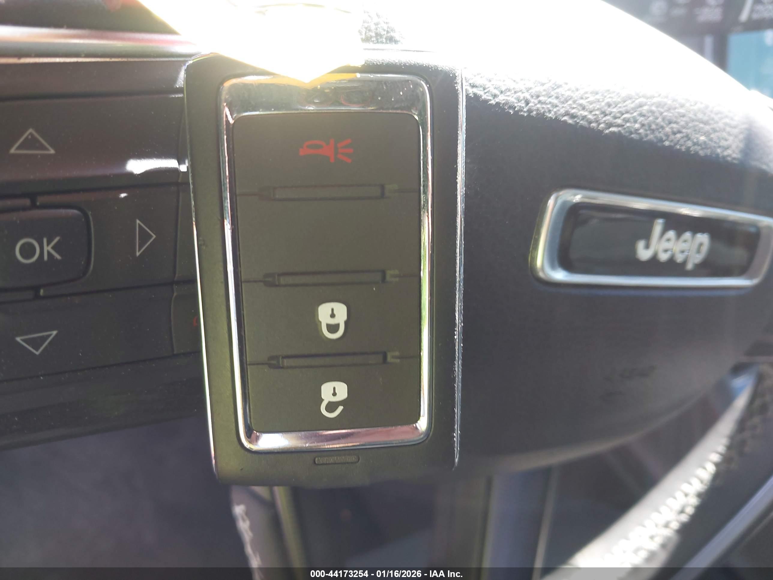 JEEP GRAND image 11
