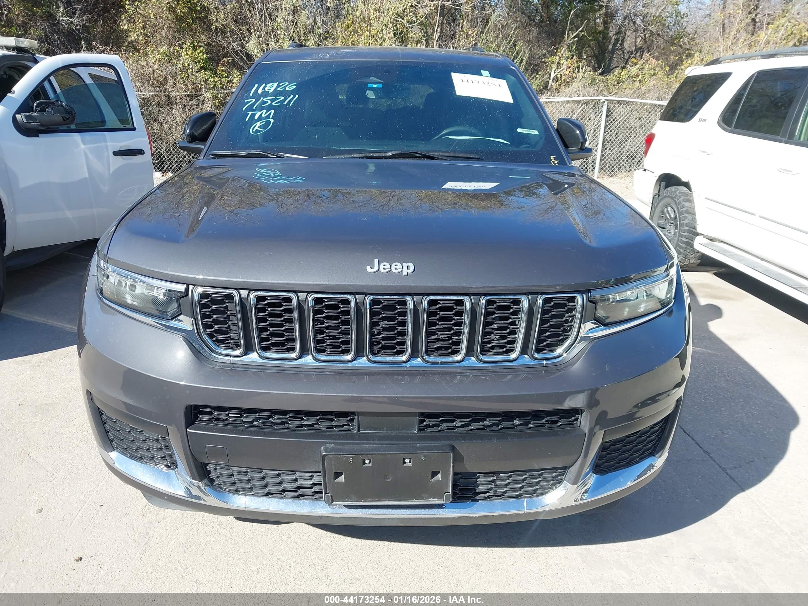 JEEP GRAND image 6